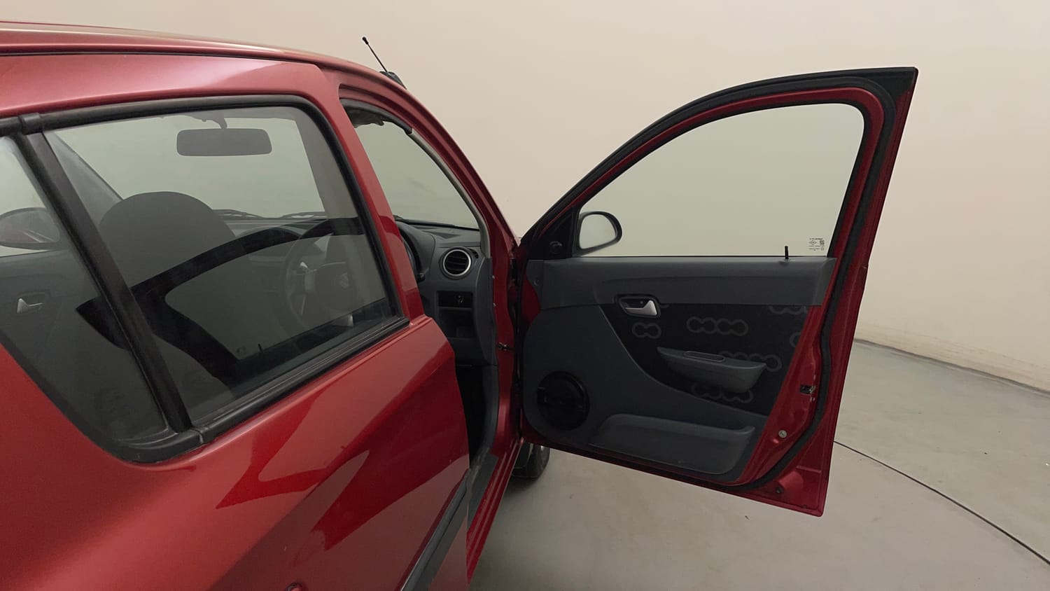 Used 2015 Maruti Suzuki Alto 800 Lxi Petrol Manual interior RIGHT FRONT DOOR OPEN VIEW