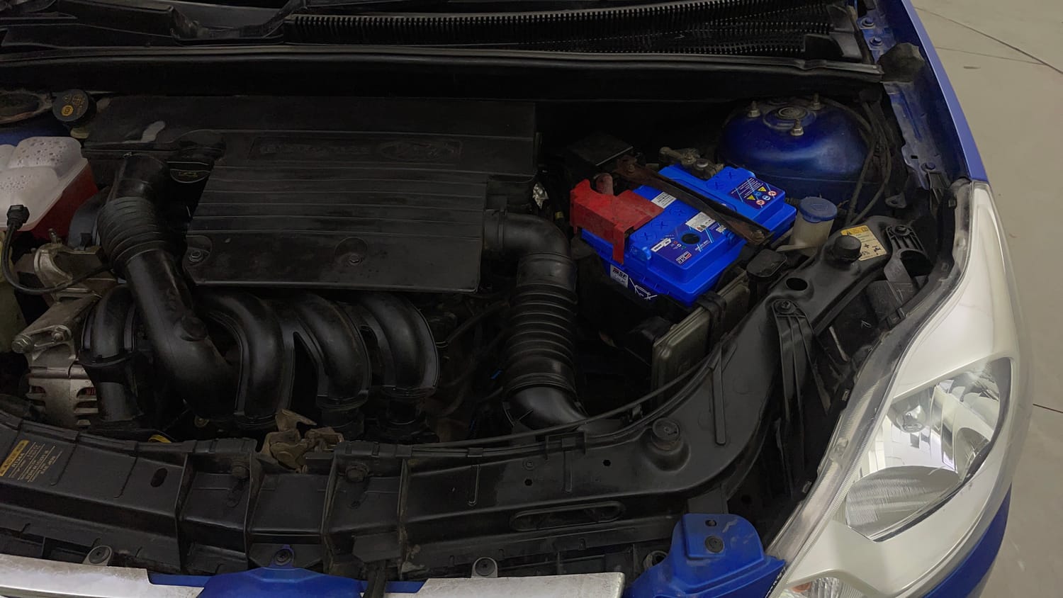 Used 2013 Ford Figo Duratec Petrol Titanium 1.2 Petrol Manual engine ENGINE LEFT SIDE VIEW