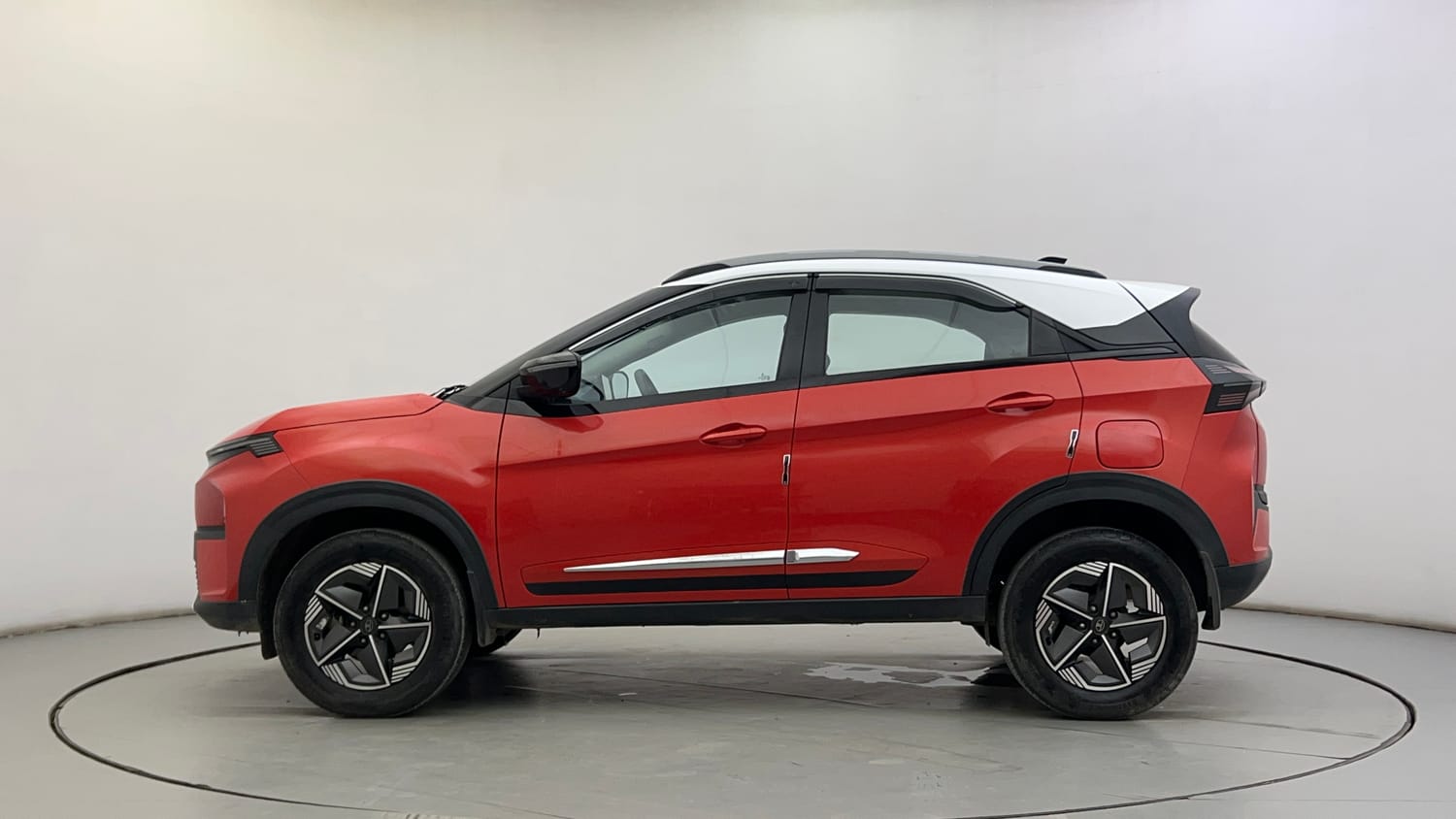 Used 2024 Tata Nexon Creative Plus S 1.2 Revotron Petrol 6MT DT Petrol Manual exterior LEFT SIDE VIEW