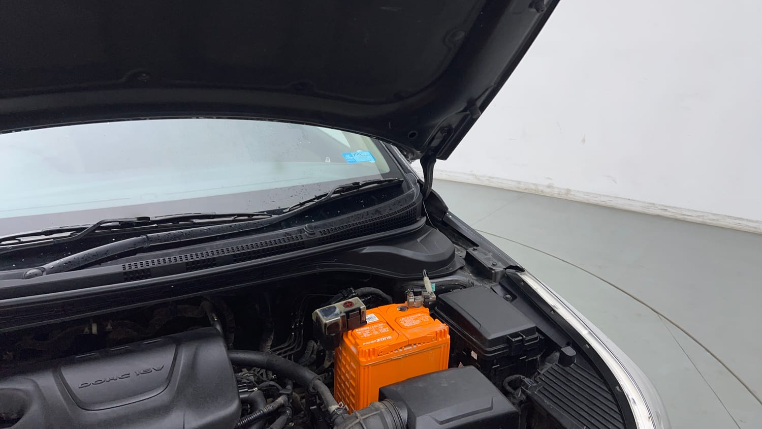 Used 2019 Hyundai Verna SX (O)1.6 VTVT Petrol Manual engine ENGINE LEFT SIDE HINGE & APRON VIEW