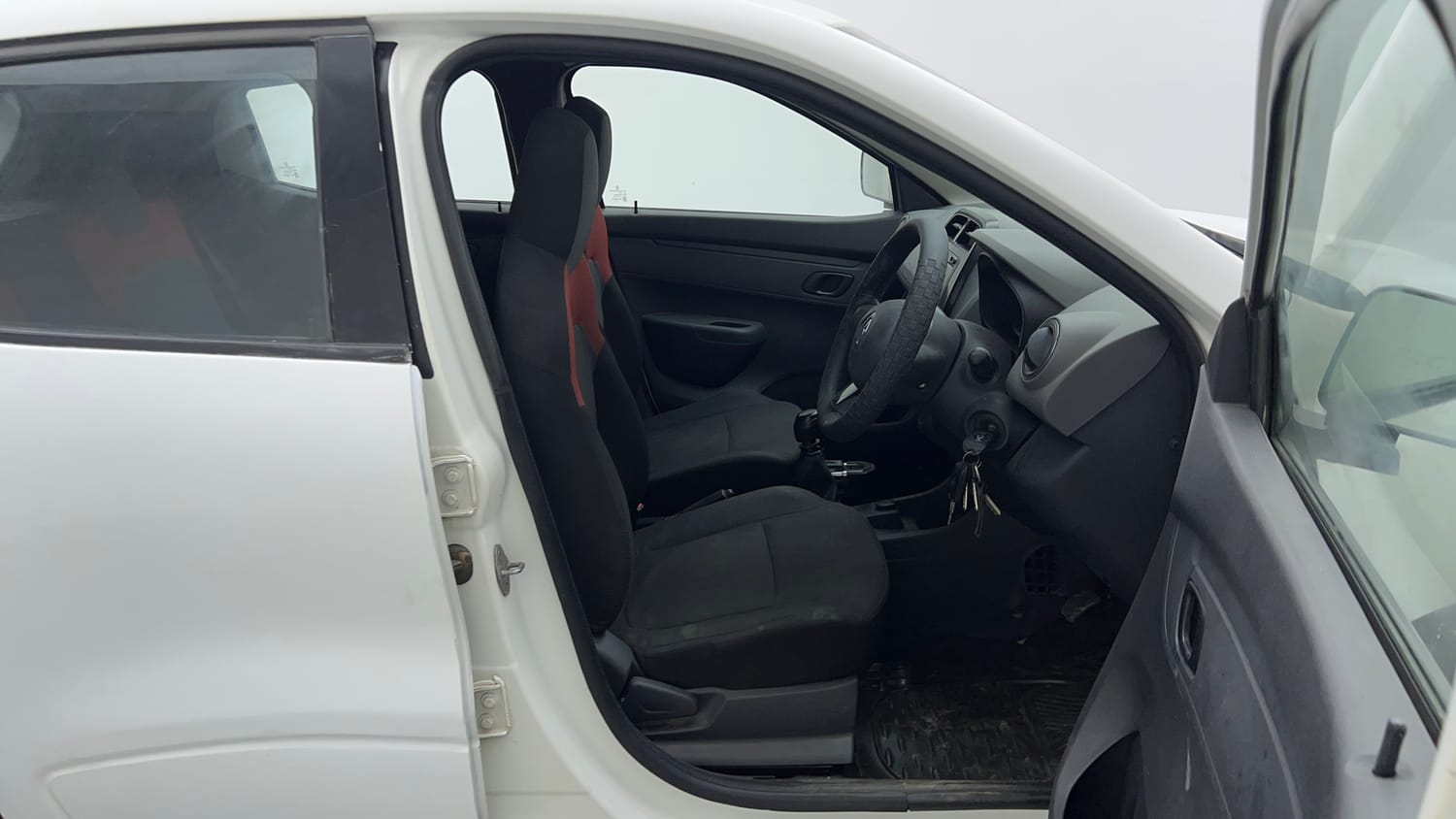 Used 2016 Renault Kwid RXT Petrol Manual interior RIGHT SIDE FRONT DOOR CABIN VIEW