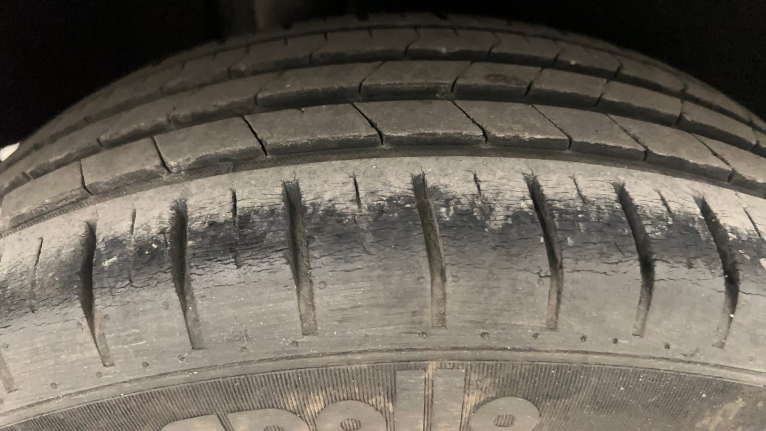 Used 2019 Toyota Glanza G CVT Petrol Automatic tyres RIGHT REAR TYRE TREAD VIEW