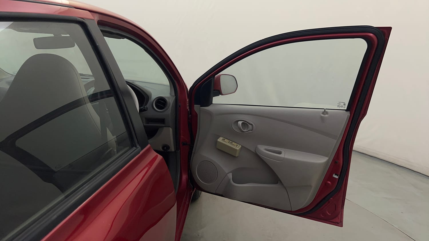 Used 2016 Datsun GO A Petrol Manual interior RIGHT FRONT DOOR OPEN VIEW