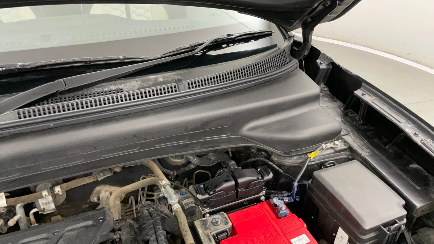 Used 2021 Hyundai Creta S 1.5 Petrol Petrol Manual engine ENGINE LEFT SIDE HINGE & APRON VIEW