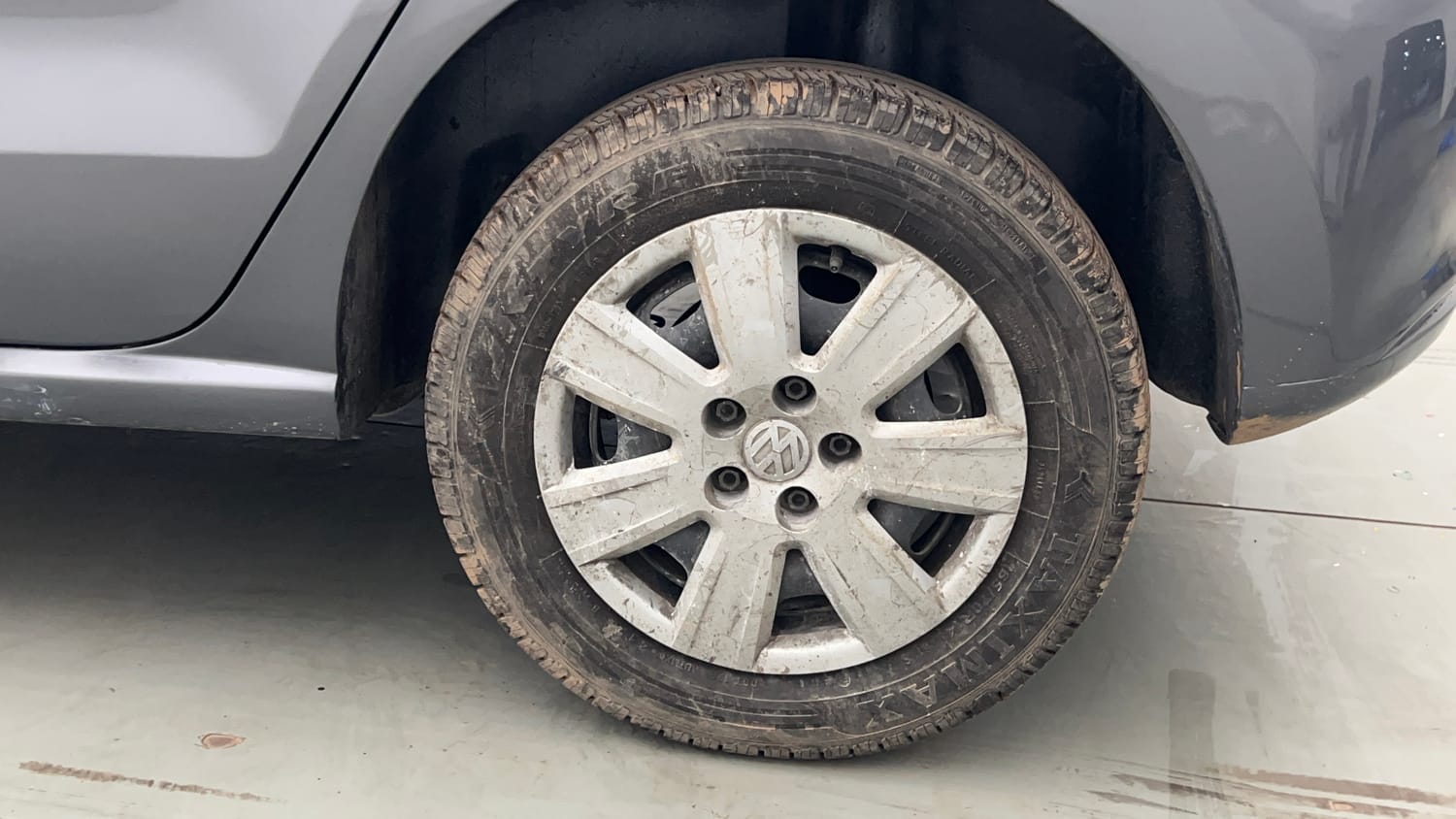 Used 2013 Volkswagen Polo Trendline 1.2L (P) Petrol Manual tyres LEFT REAR TYRE RIM VIEW