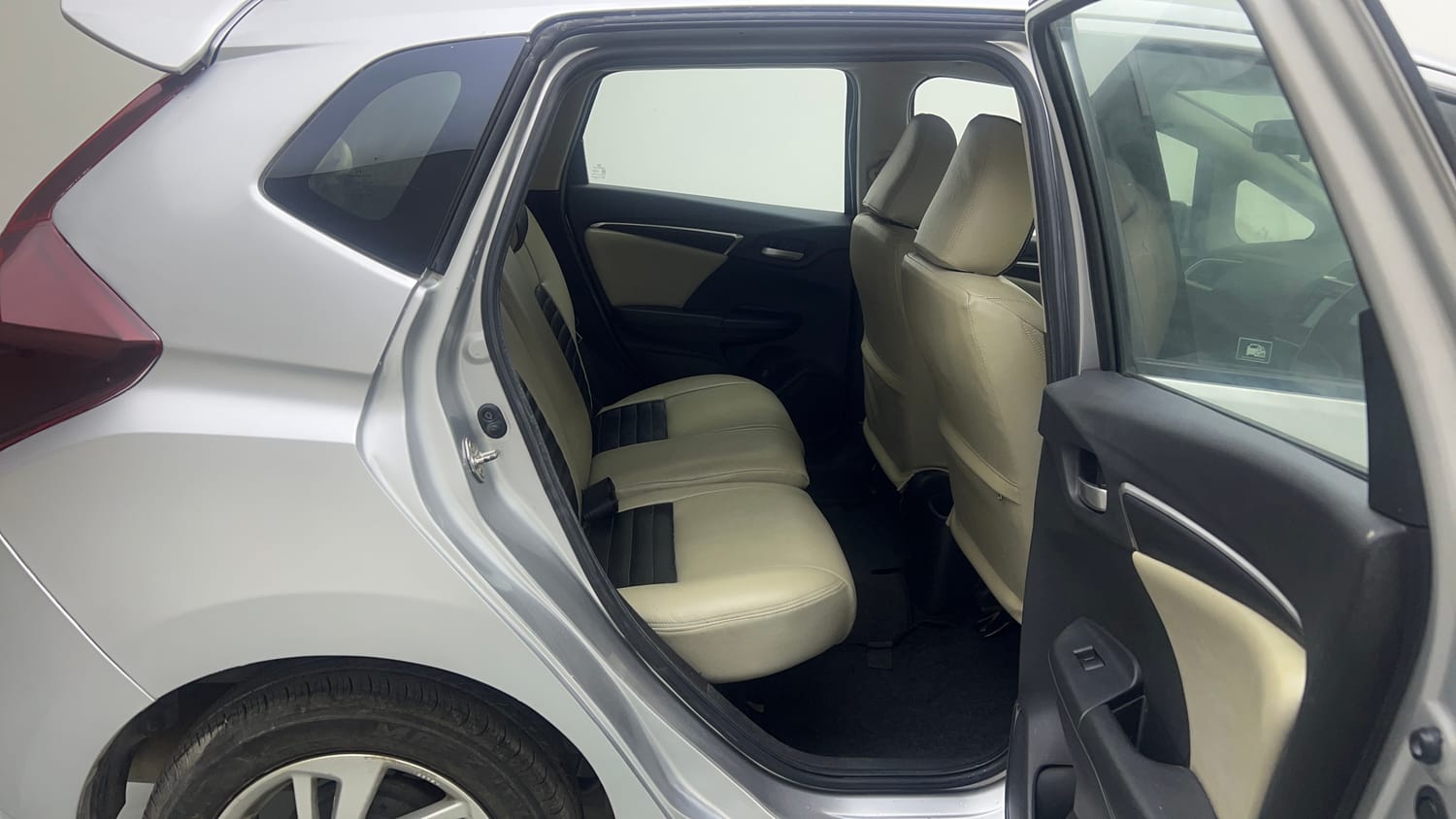 Used 2016 Honda Jazz VX Petrol Petrol Manual interior RIGHT SIDE REAR DOOR CABIN VIEW