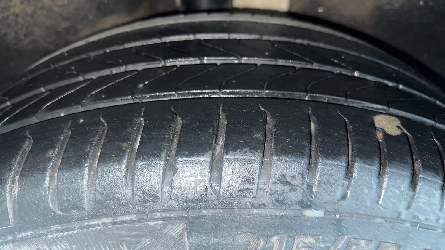 Used 2023 MG Motors Astor Super EX 1.5 MT Petrol Manual tyres RIGHT REAR TYRE TREAD VIEW