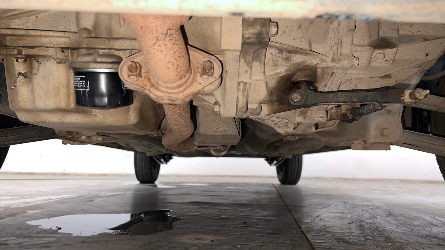 Used 2015 Maruti Suzuki Alto K10 VXi Petrol Manual extra FRONT LEFT UNDERBODY VIEW
