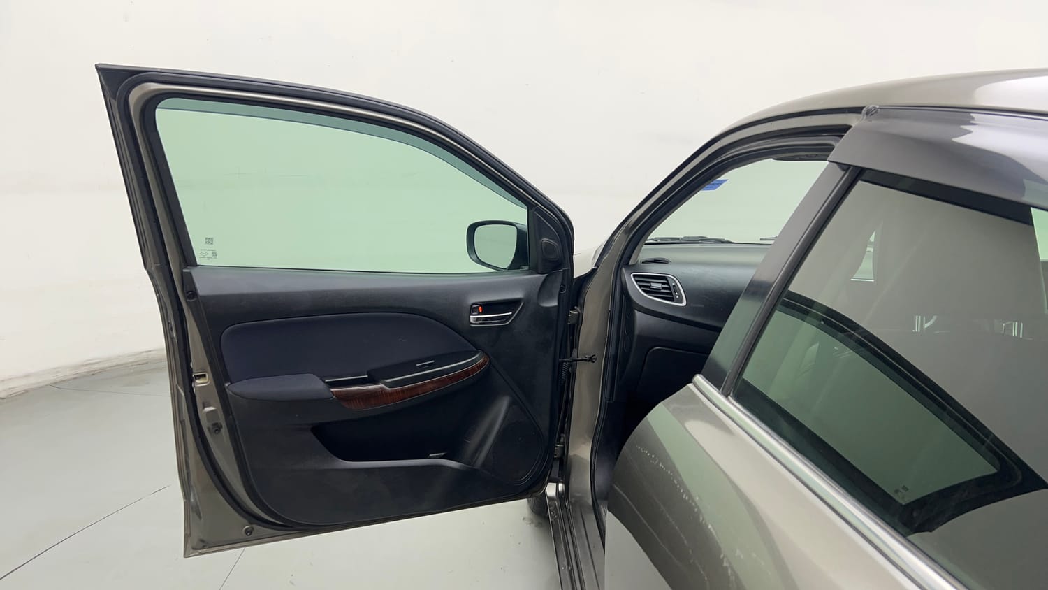 Used 2020 Toyota Glanza V CVT Petrol Automatic interior LEFT FRONT DOOR OPEN VIEW