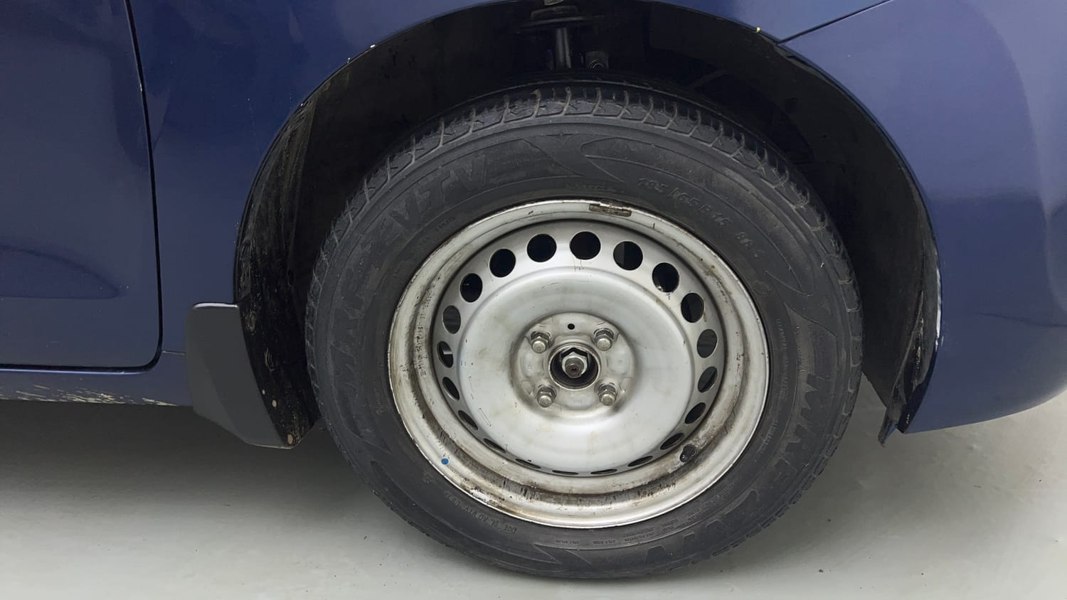 Used 2019 Maruti Suzuki Baleno Sigma 1.2 Petrol Manual tyres RIGHT FRONT TYRE RIM VIEW