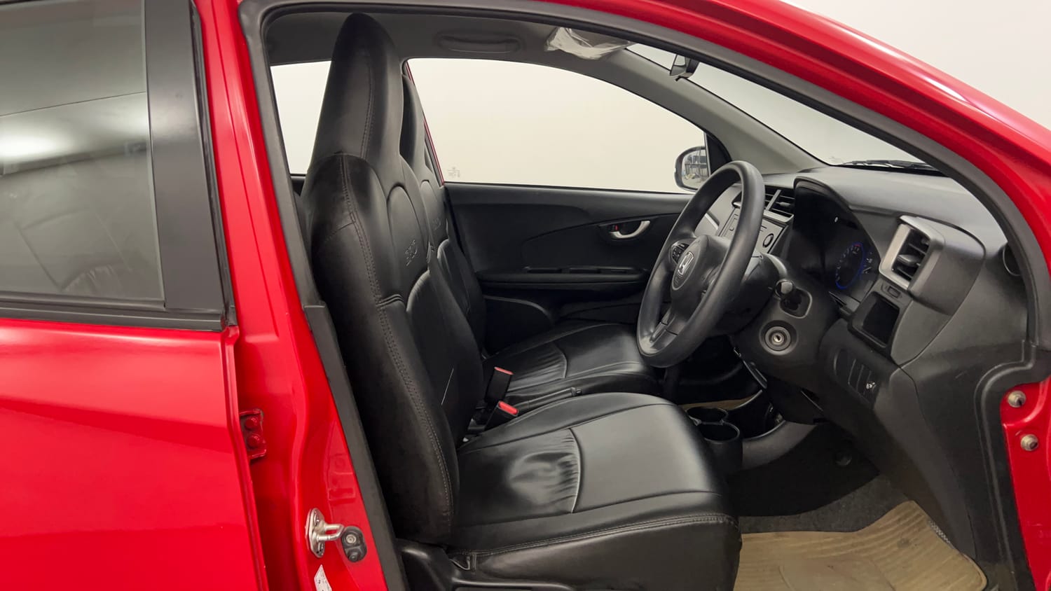 Used 2017 Honda Brio VX AT Petrol Automatic interior RIGHT SIDE FRONT DOOR CABIN VIEW