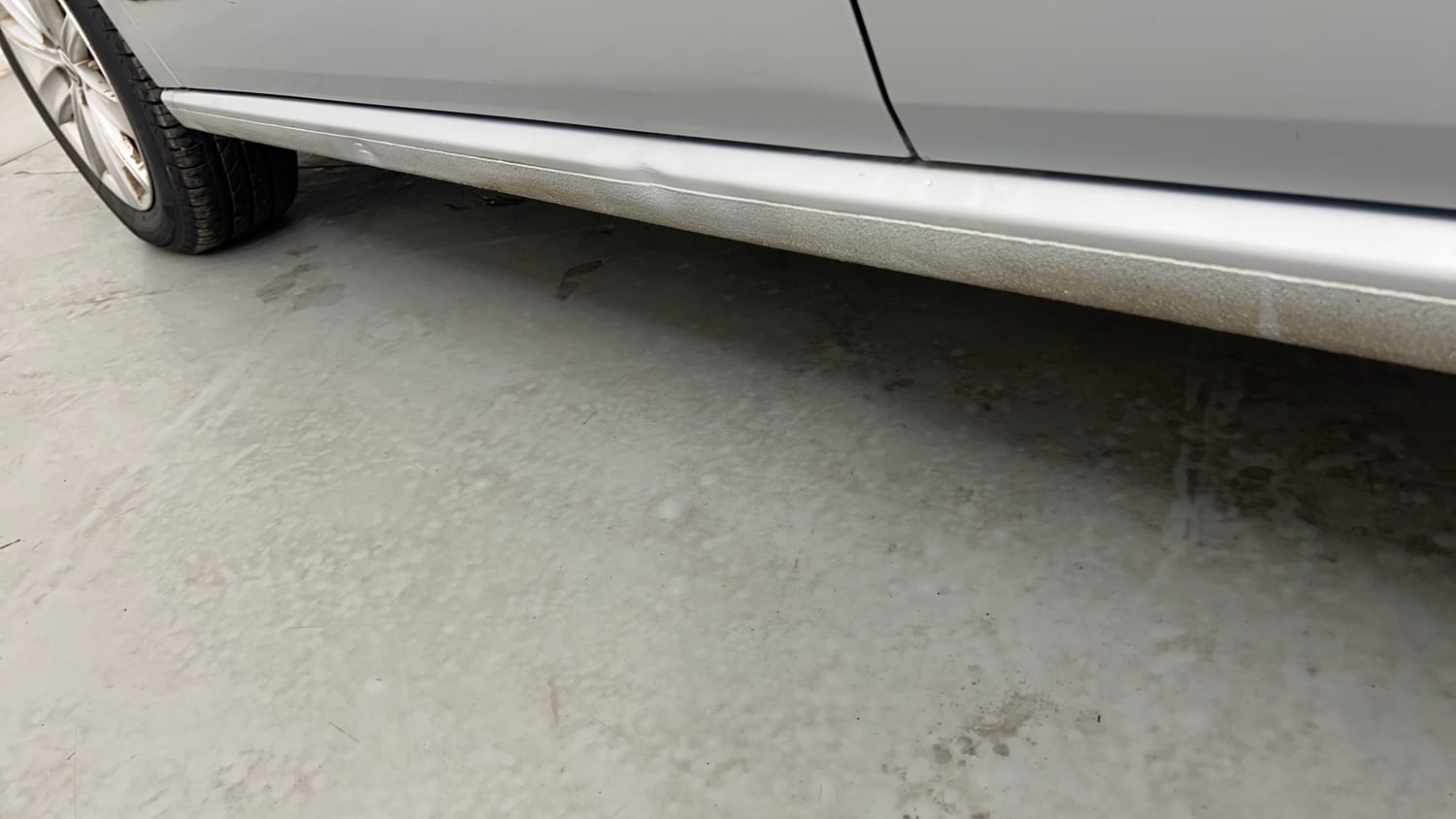 Used 2016 Volkswagen Vento Highline 1.2 (P) AT Petrol Automatic dents MINOR SCRATCH