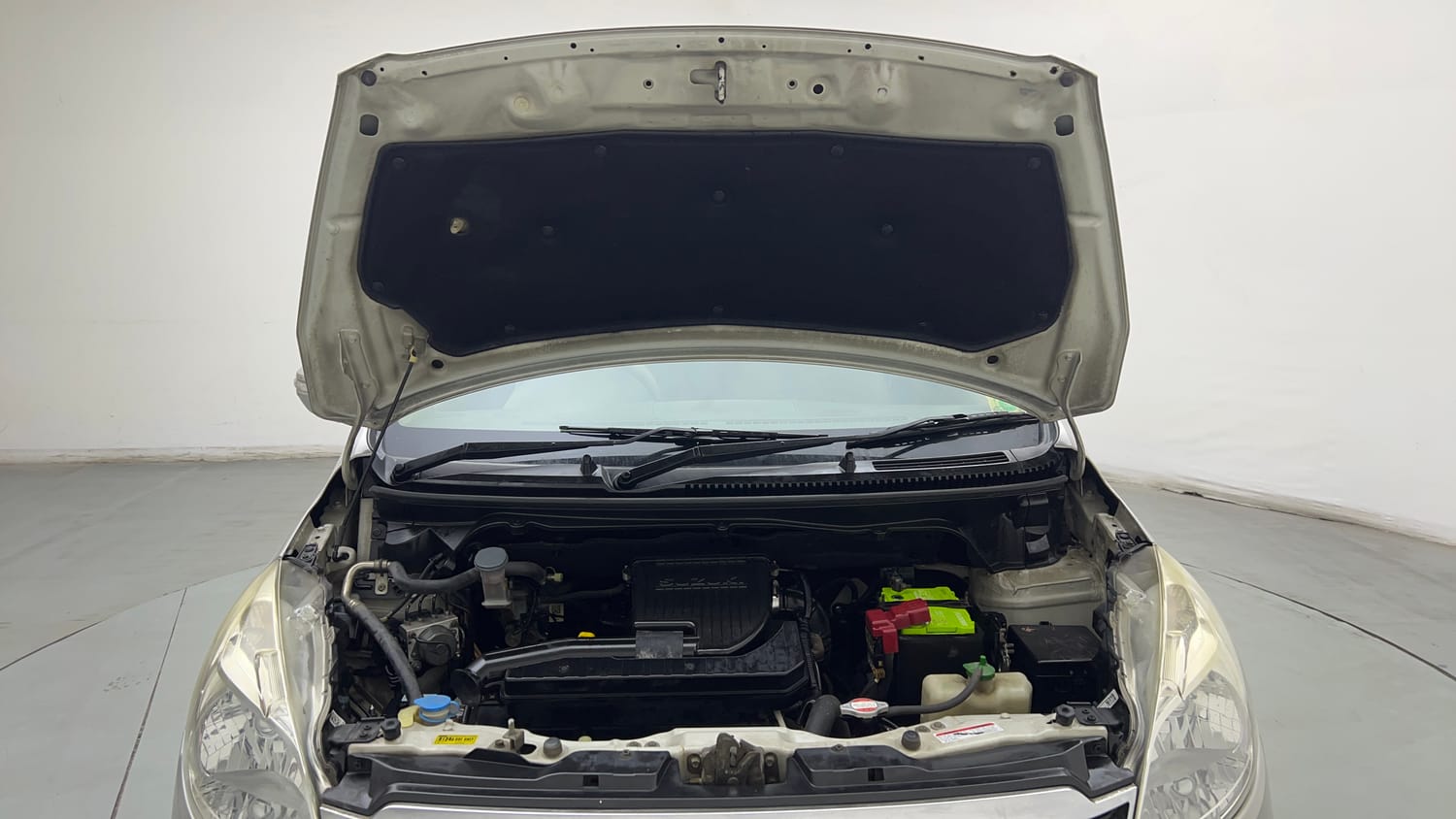 Used 2018 Maruti Suzuki Ertiga ZXI+ Petrol Manual engine ENGINE & BONNET OPEN FRONT VIEW