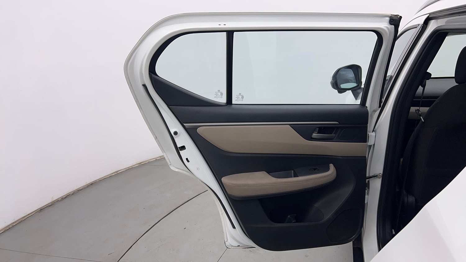 Used 2023 Honda Elevate VX MT Petrol Manual interior LEFT REAR DOOR OPEN VIEW