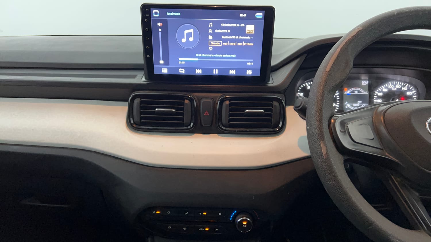Used 2022 Tata Punch Pure MT Petrol Manual interior MUSIC SYSTEM & AC CONTROL VIEW