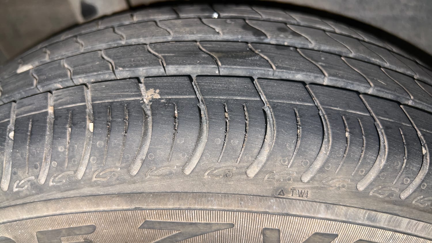 Used 2021 Maruti Suzuki S-Presso VXi Petrol Manual tyres RIGHT REAR TYRE TREAD VIEW
