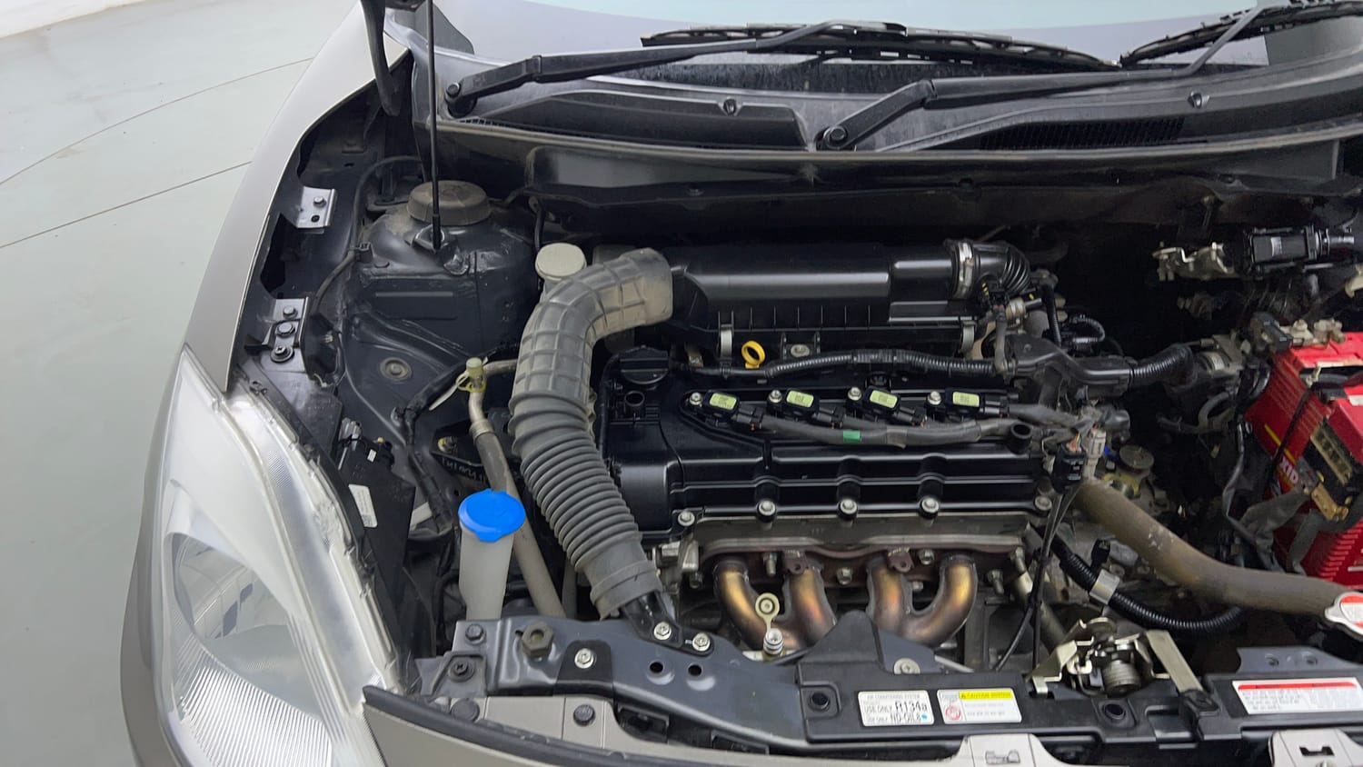 Used 2020 Maruti Suzuki Dzire VXi Petrol Manual engine ENGINE RIGHT SIDE VIEW