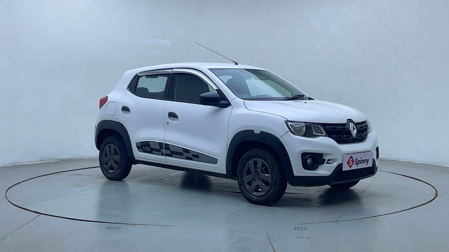 Used 2018 Renault Kwid 1.0 RXT AMT Opt Petrol Automatic exterior RIGHT FRONT CORNER VIEW