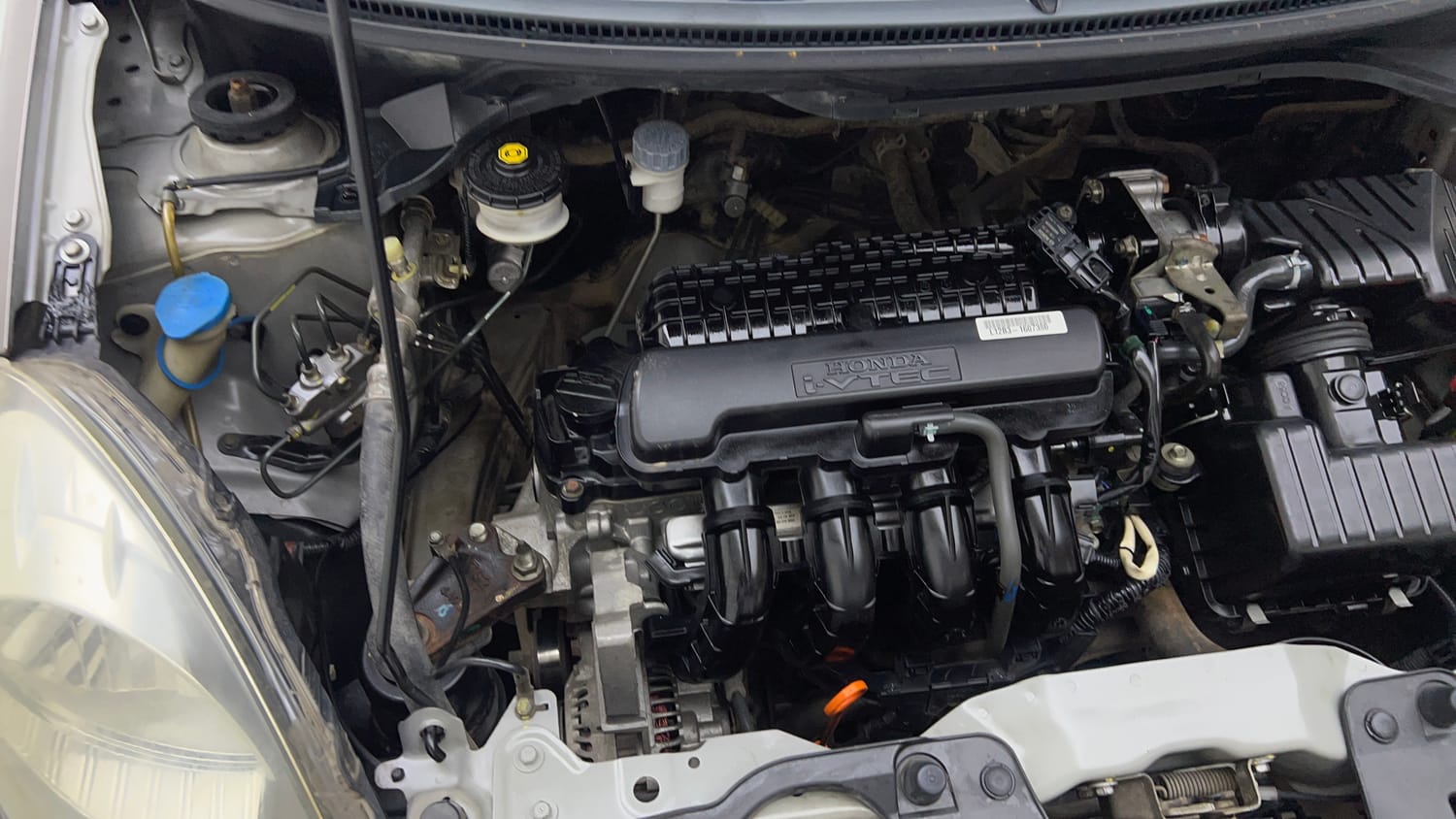 Used 2014 Honda Amaze 1.2 S i-VTEC Petrol Manual engine ENGINE RIGHT SIDE VIEW