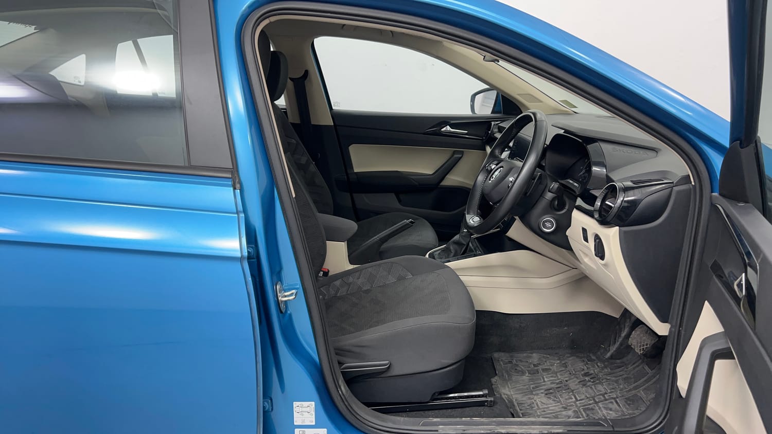 Used 2024 Skoda Slavia Ambition 1.0L TSI AT Petrol Automatic interior RIGHT SIDE FRONT DOOR CABIN VIEW