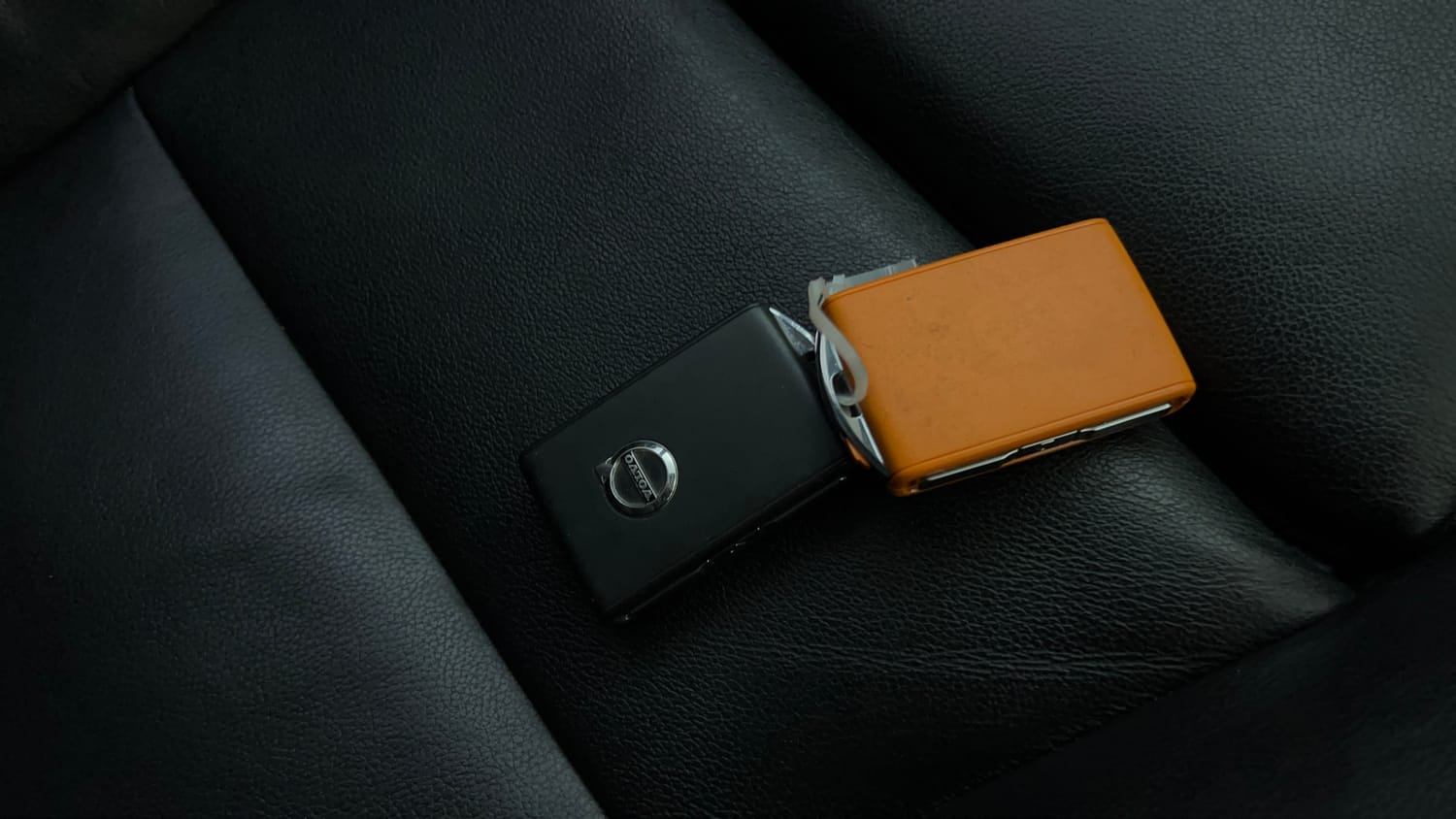 Used 2023 Volvo XC40 B4 Ultimate Petrol Automatic extra CAR KEY VIEW
