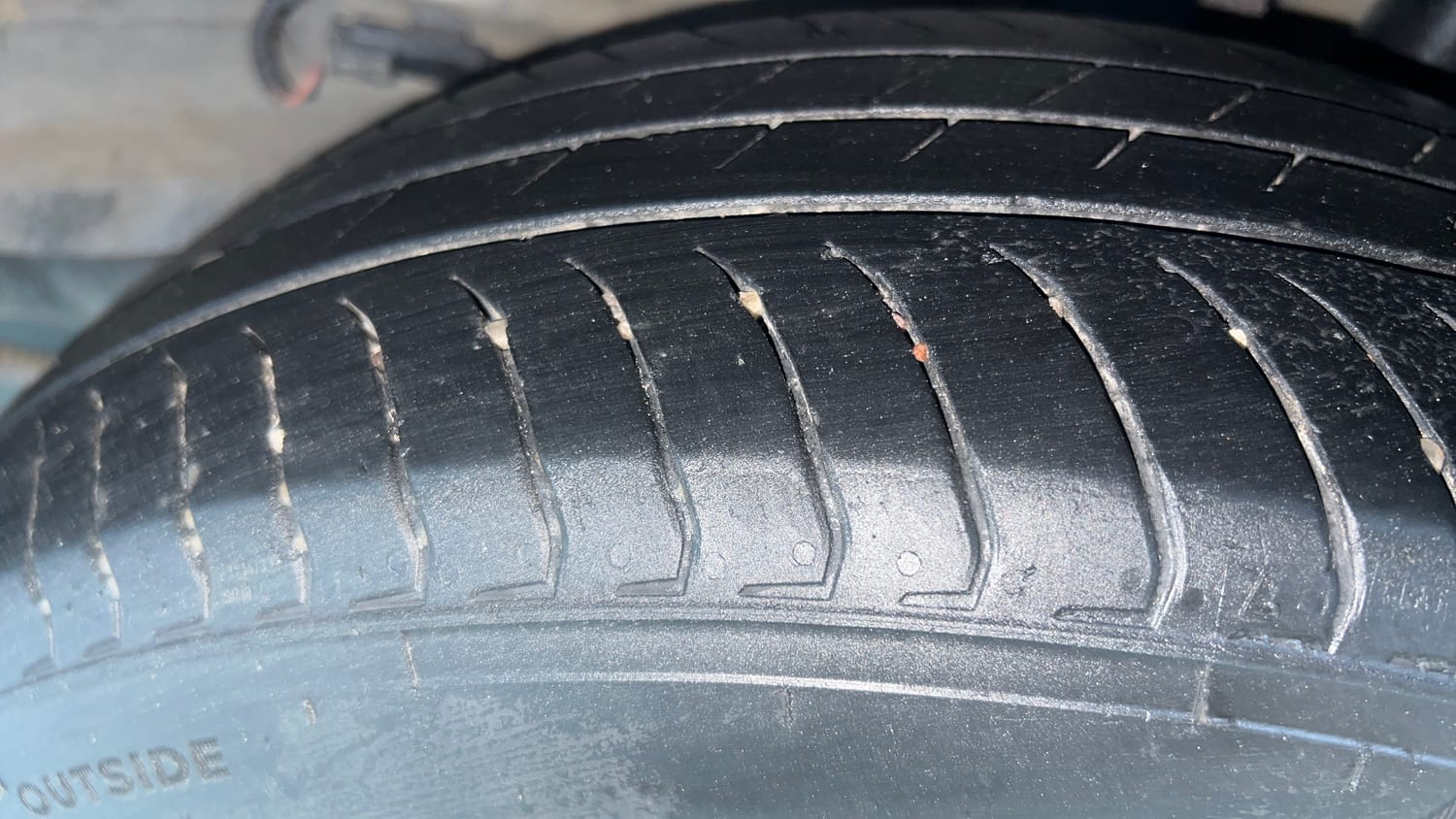 Used 2020 Tata Tiago XZ Plus Petrol Manual tyres LEFT REAR TYRE TREAD VIEW