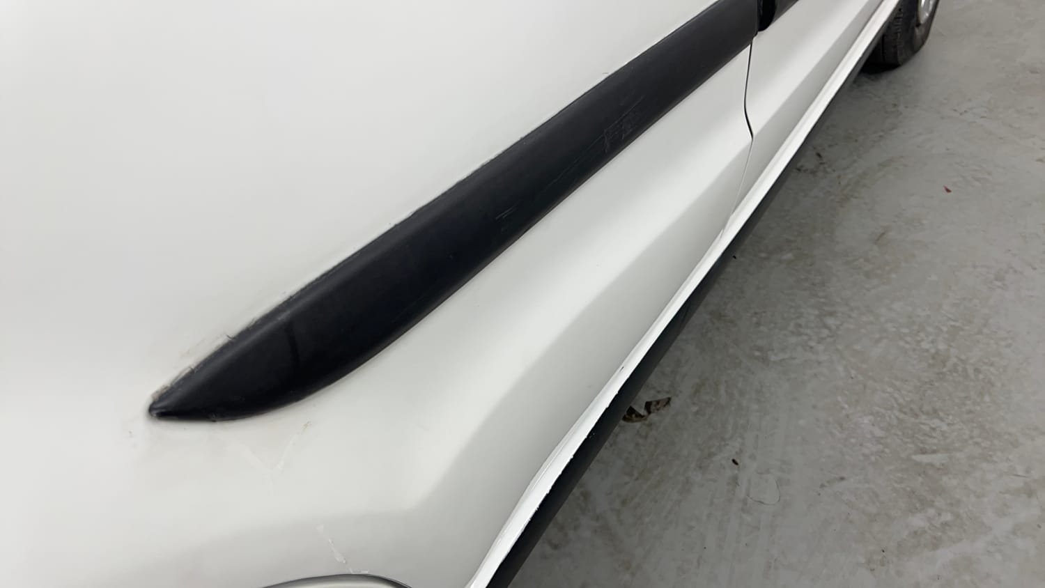 Used 2013 Maruti Suzuki A-Star VXI Petrol Manual dents MINOR SCRATCH