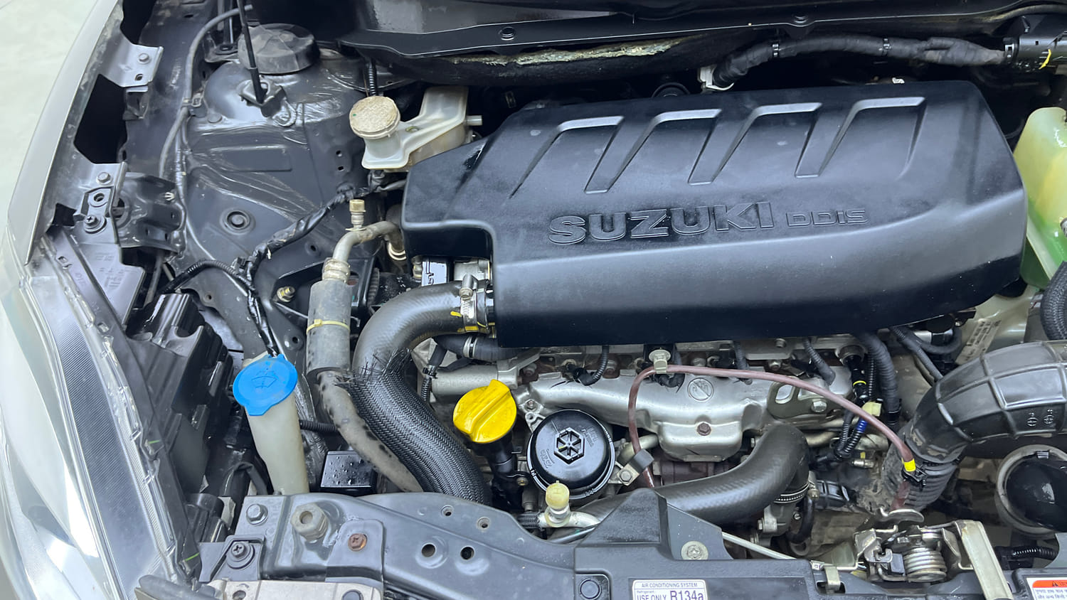 Used 2018 Maruti Suzuki Dzire ZDi Plus AMT Diesel Automatic engine ENGINE RIGHT SIDE VIEW