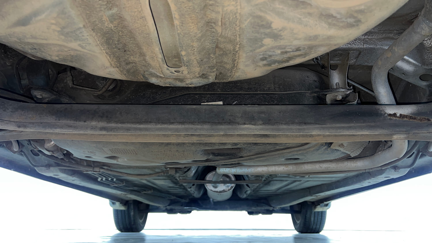 Used 2017 Maruti Suzuki Baleno Alpha 1.2 Petrol Manual extra REAR UNDERBODY VIEW (TAKEN FROM REAR)