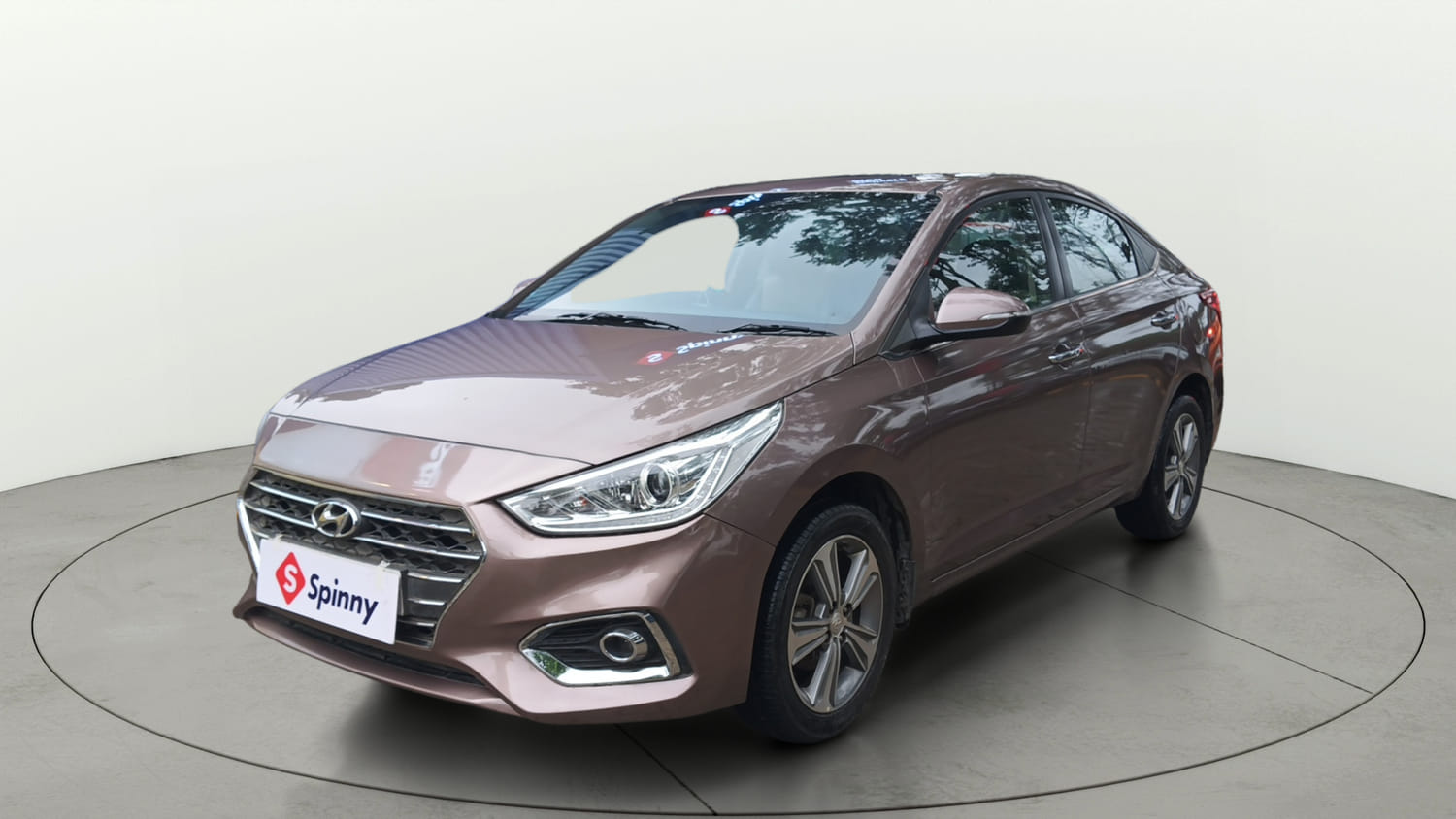 Used 2018 Hyundai Verna SX (O)1.6 VTVT Petrol Manual exterior LEFT FRONT CORNER VIEW
