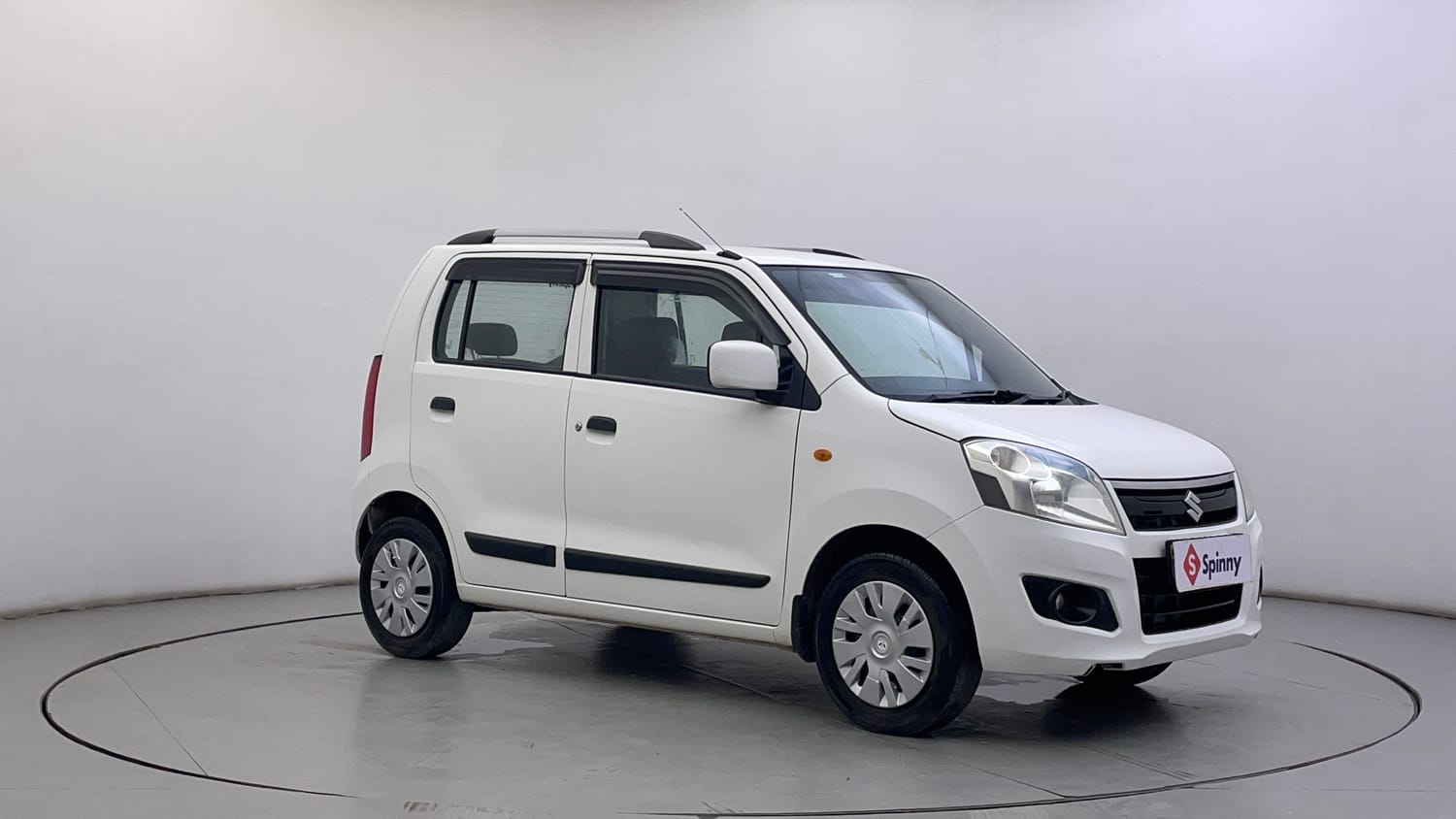 Used 2018 Maruti Suzuki Wagon R 1.0 VXI AMT Petrol Automatic exterior RIGHT FRONT CORNER VIEW