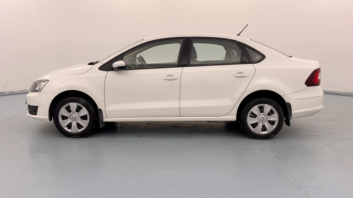 Used 2020 Skoda Rapid Active 1.0 TSI MT Petrol Manual exterior LEFT SIDE VIEW