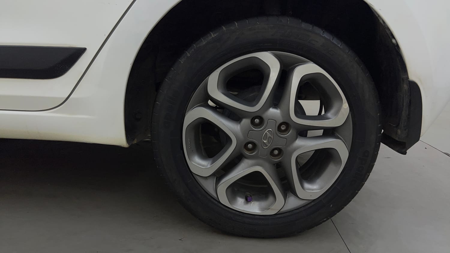 Used 2019 Hyundai Elite i20 Asta 1.2 (O) Petrol Manual tyres LEFT REAR TYRE RIM VIEW