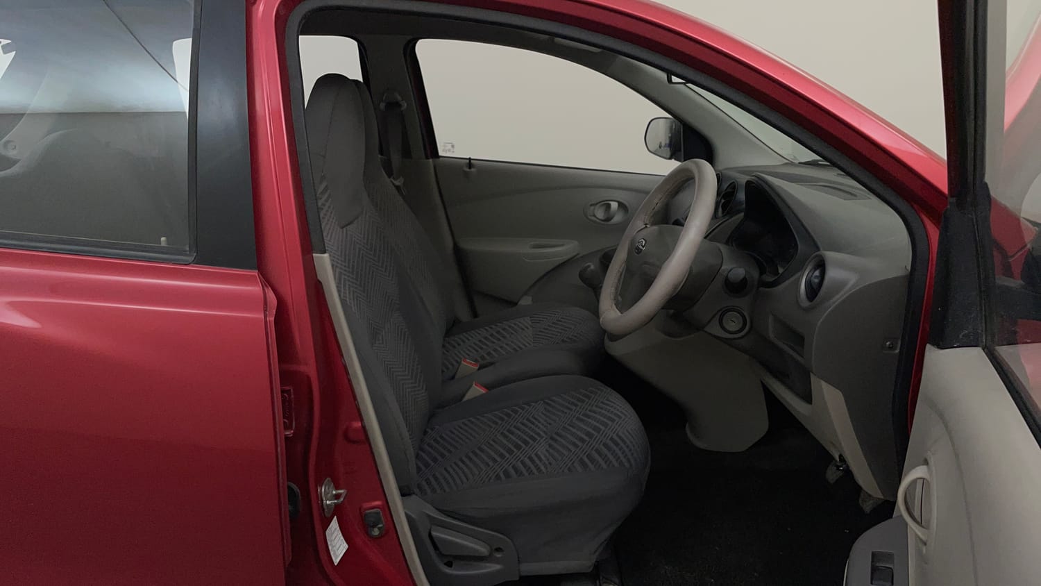 Used 2014 Datsun GO T Petrol Manual interior RIGHT SIDE FRONT DOOR CABIN VIEW