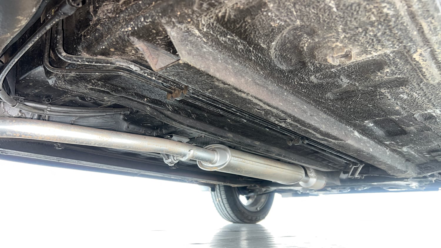 Used 2026 Renault Kiger Emotion CVT Turbo Dual Tone Petrol Automatic extra REAR RIGHT UNDERBODY VIEW