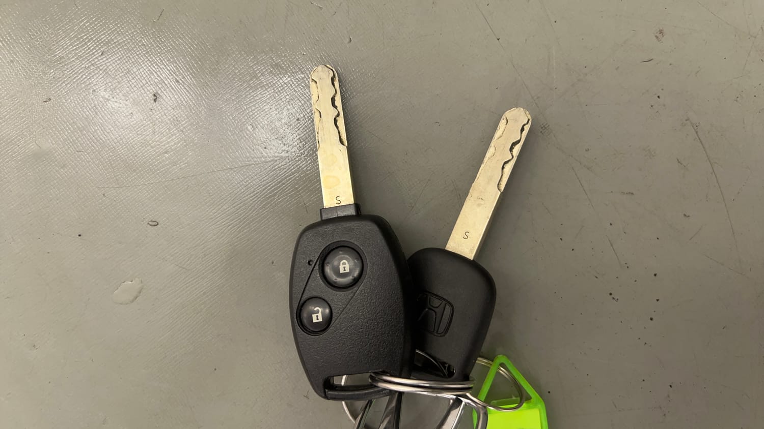Used 2017 Honda Brio VX AT Petrol Automatic extra CAR KEY VIEW