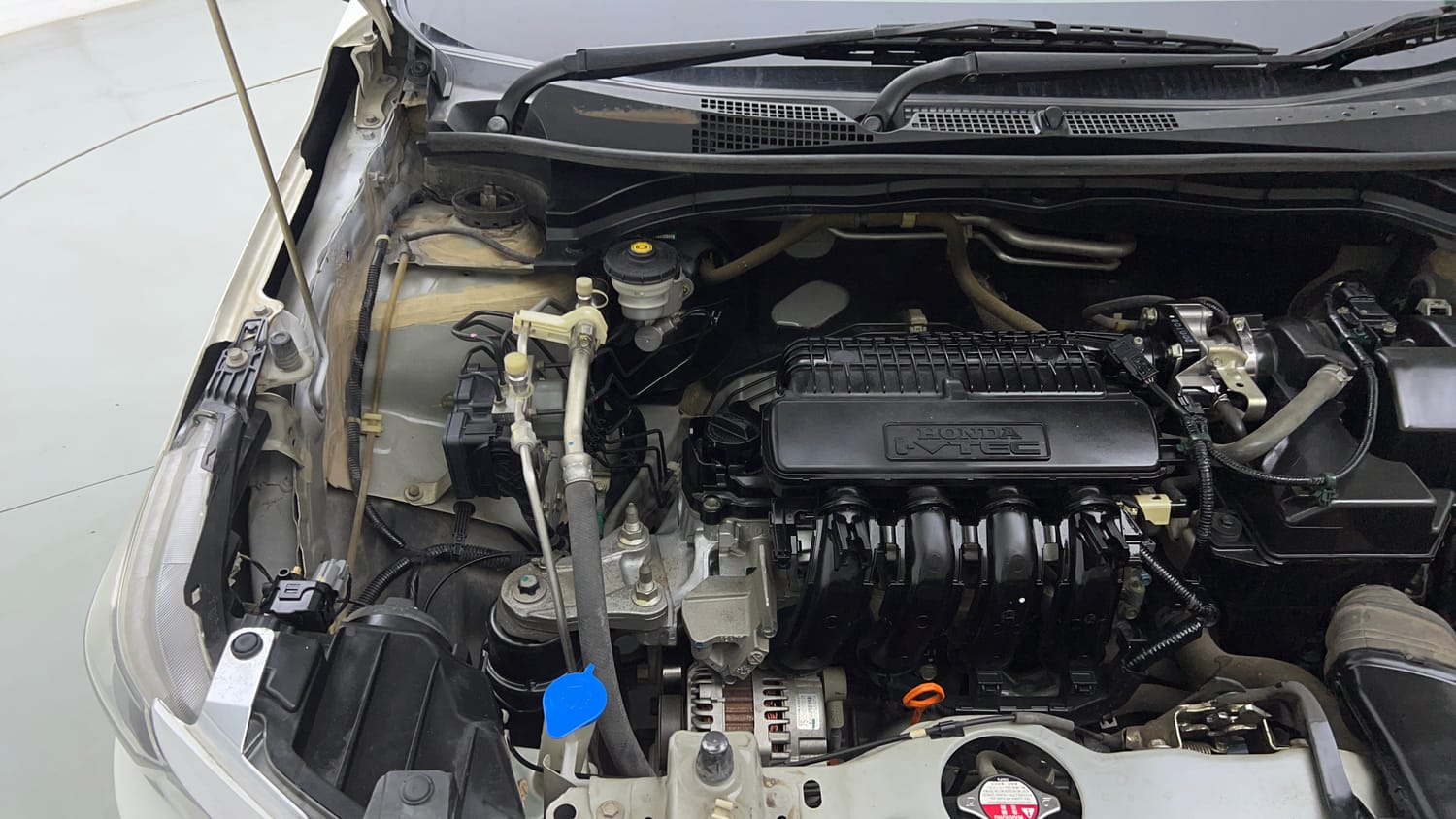 Used 2020 Honda Amaze 1.2 S CVT Petrol Petrol Automatic engine ENGINE RIGHT SIDE VIEW