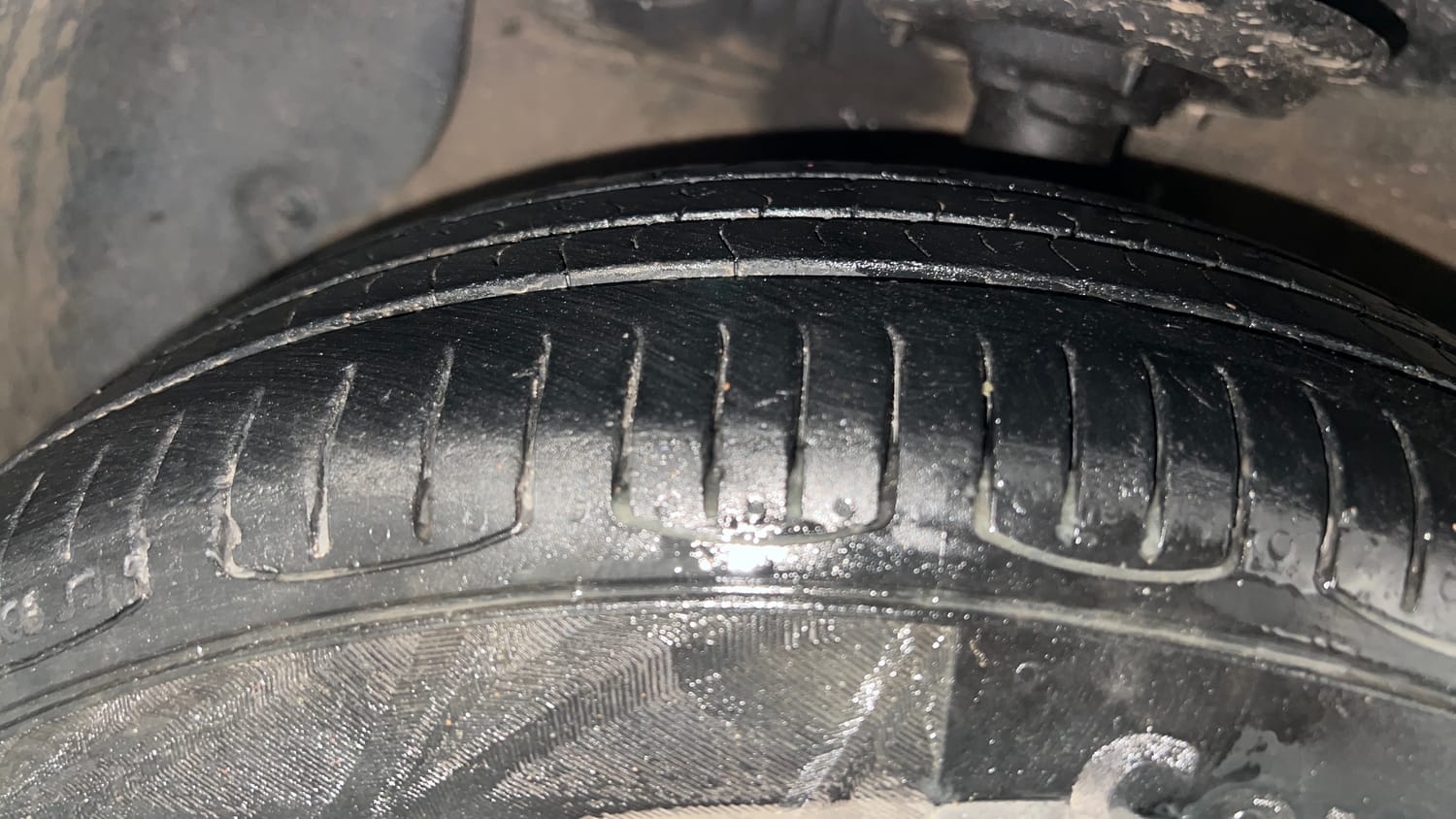 Used 2017 Hyundai Grand i10 Magna U2 1.2 CRDi Diesel Manual tyres LEFT FRONT TYRE TREAD VIEW