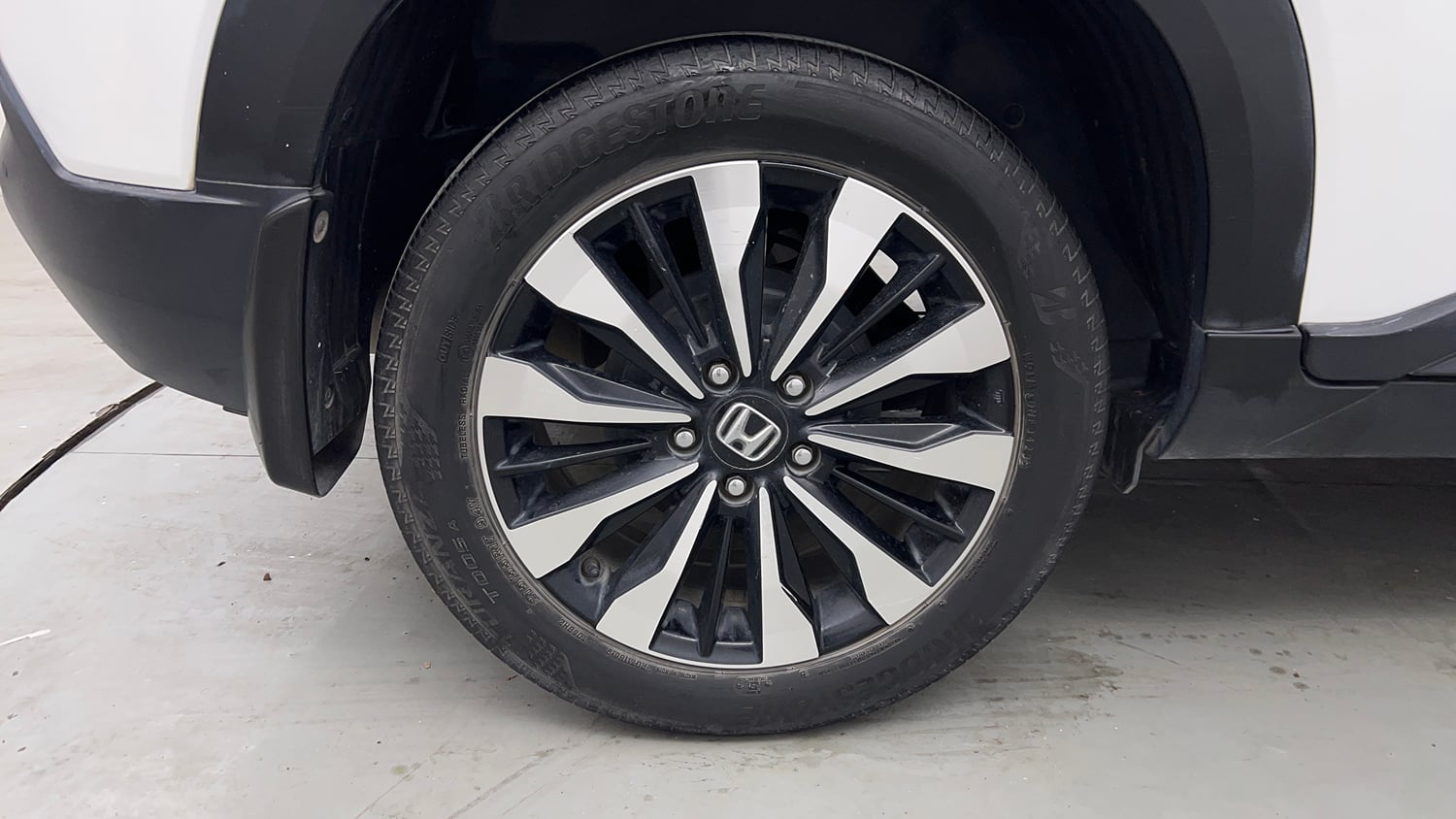 Used 2023 Honda Elevate VX MT Petrol Manual tyres RIGHT REAR TYRE RIM VIEW