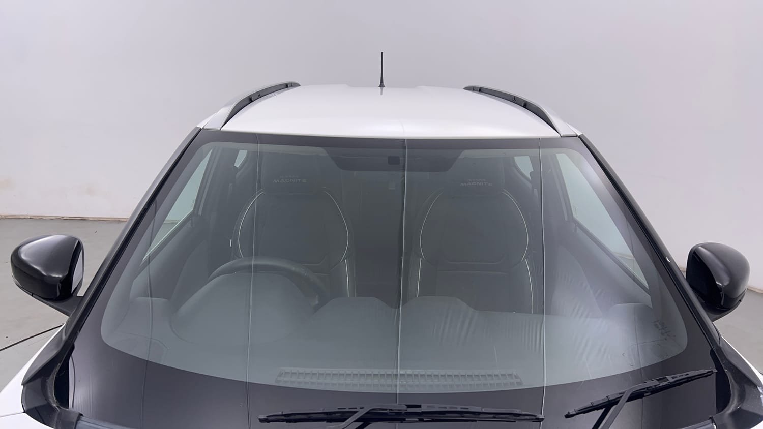 Used 2021 Nissan Magnite XL Petrol Manual exterior FRONT WINDSHIELD VIEW
