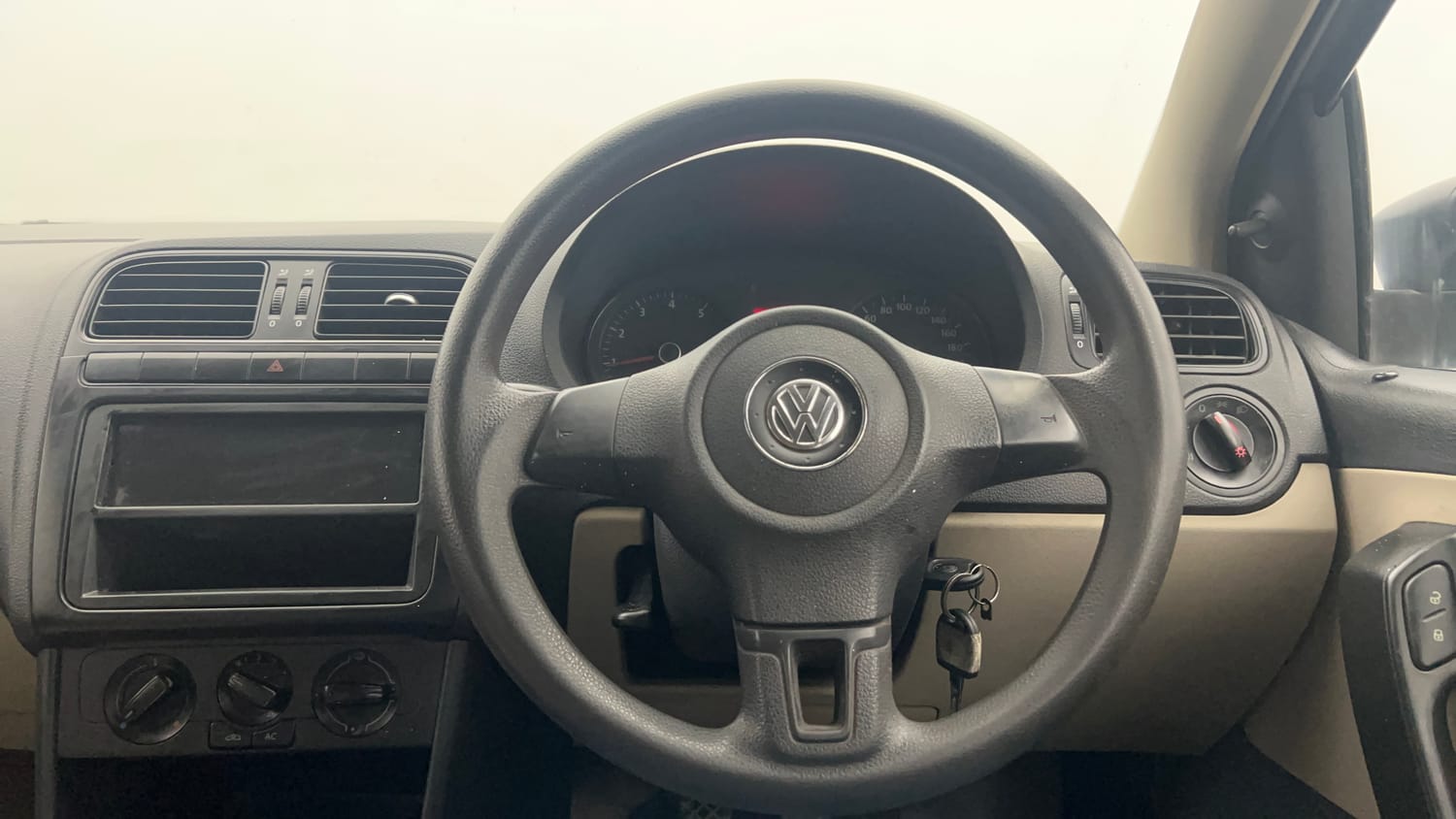 Used 2013 Volkswagen Polo Trendline 1.2L (P) Petrol Manual interior STEERING VIEW