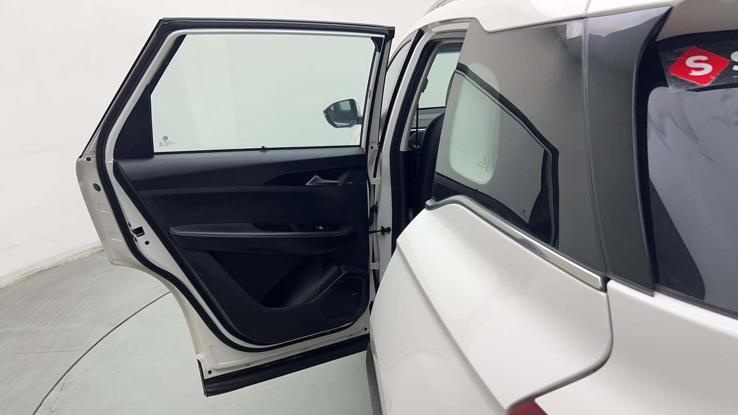 Used 2021 MG Motors Hector Sharp 1.5 Petrol Turbo DCT Petrol Automatic interior LEFT REAR DOOR OPEN VIEW