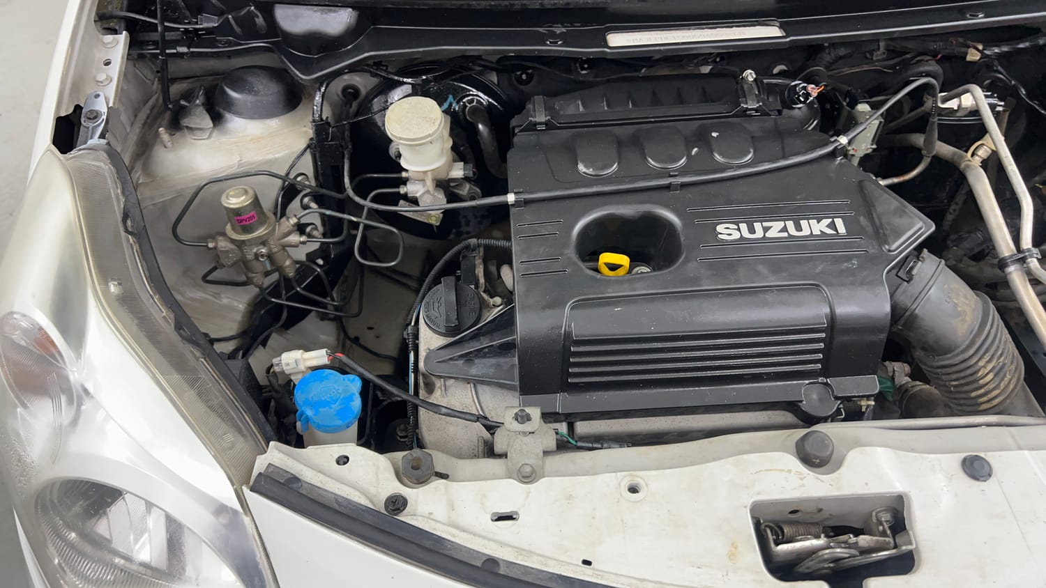 Used 2013 Maruti Suzuki A-Star VXI Petrol Manual engine ENGINE RIGHT SIDE VIEW