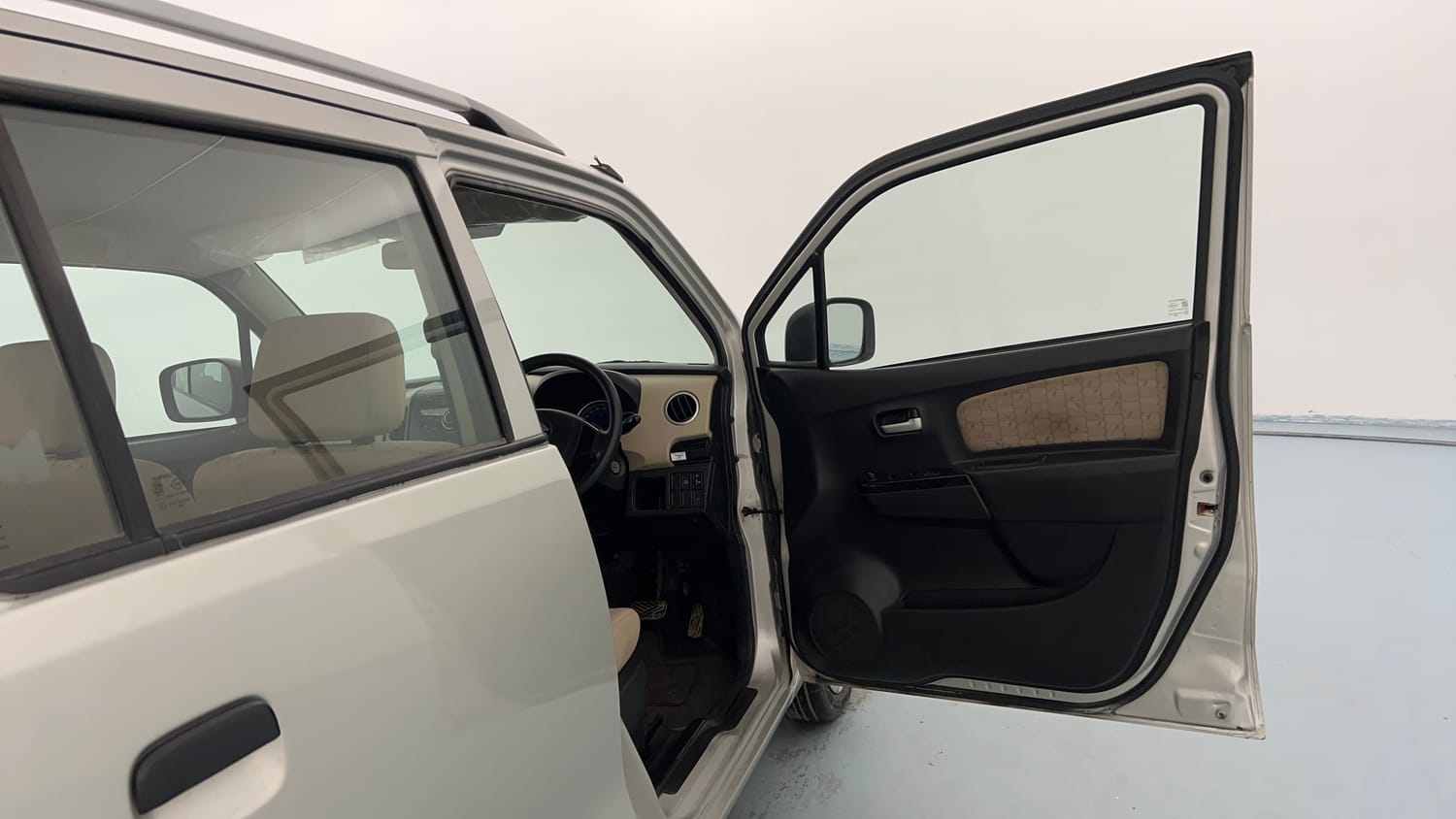 Used 2018 Maruti Suzuki Wagon R 1.0 VXI AMT Petrol Automatic interior RIGHT FRONT DOOR OPEN VIEW