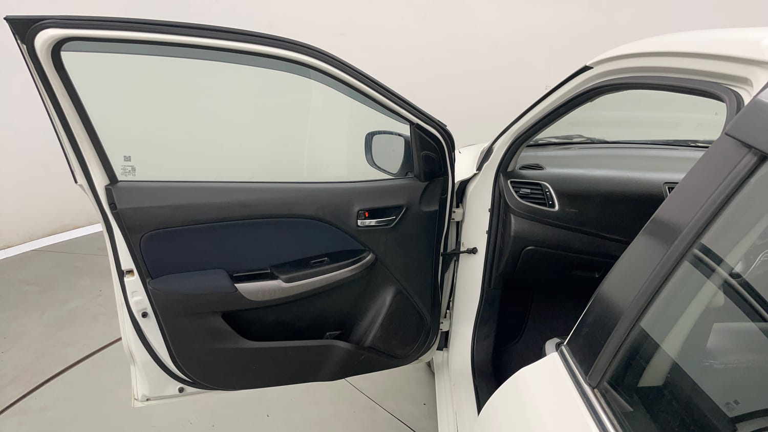 Used 2021 Maruti Suzuki Baleno Zeta Petrol Manual interior LEFT FRONT DOOR OPEN VIEW