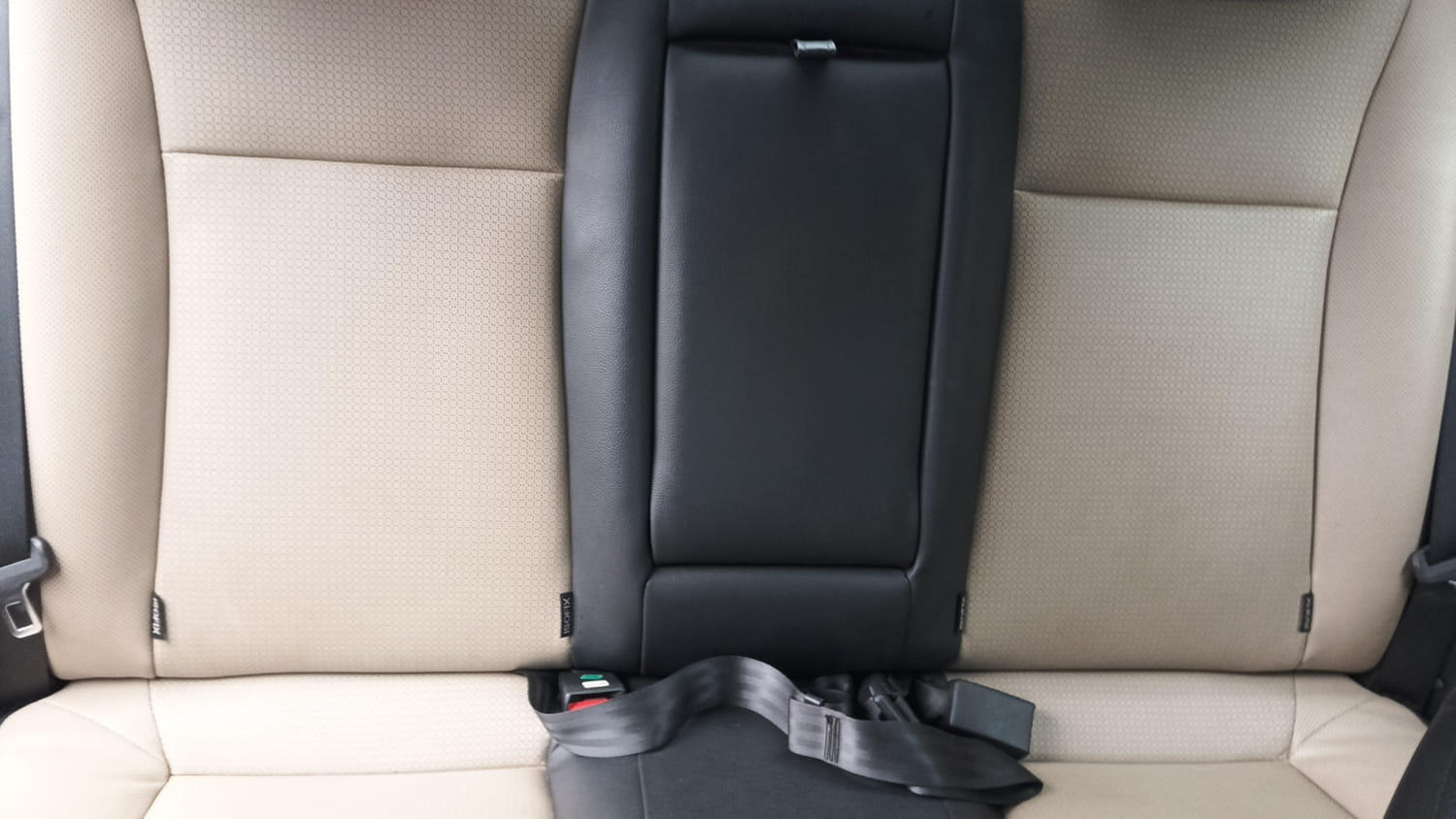 Used 2018 Hyundai Verna SX (O)1.6 VTVT Petrol Manual interior REAR SEAT CONDITION VIEW