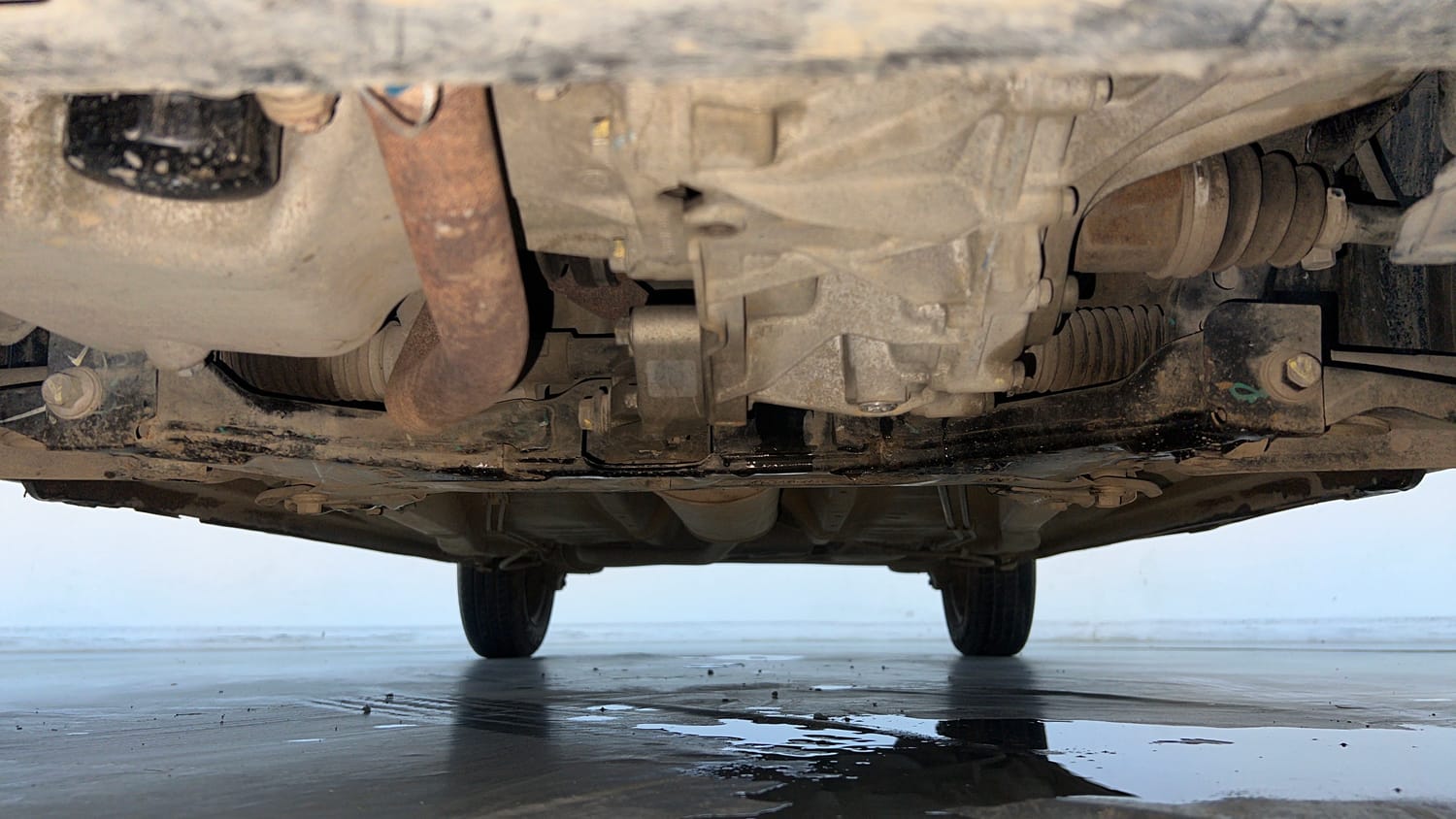 Used 2019 Maruti Suzuki S-Presso VXi Plus AMT Petrol Automatic extra FRONT LEFT UNDERBODY VIEW