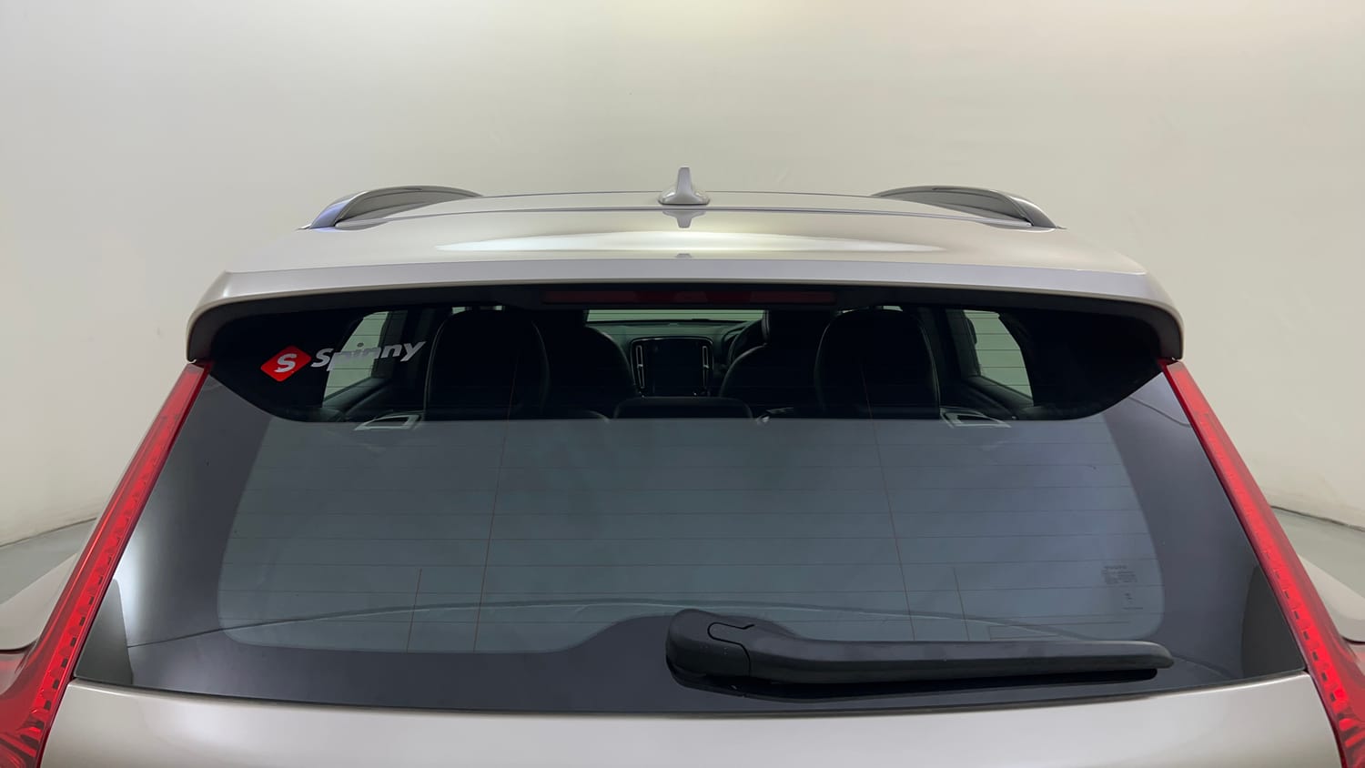 Used 2023 Volvo XC40 B4 Ultimate Petrol Automatic exterior BACK WINDSHIELD VIEW