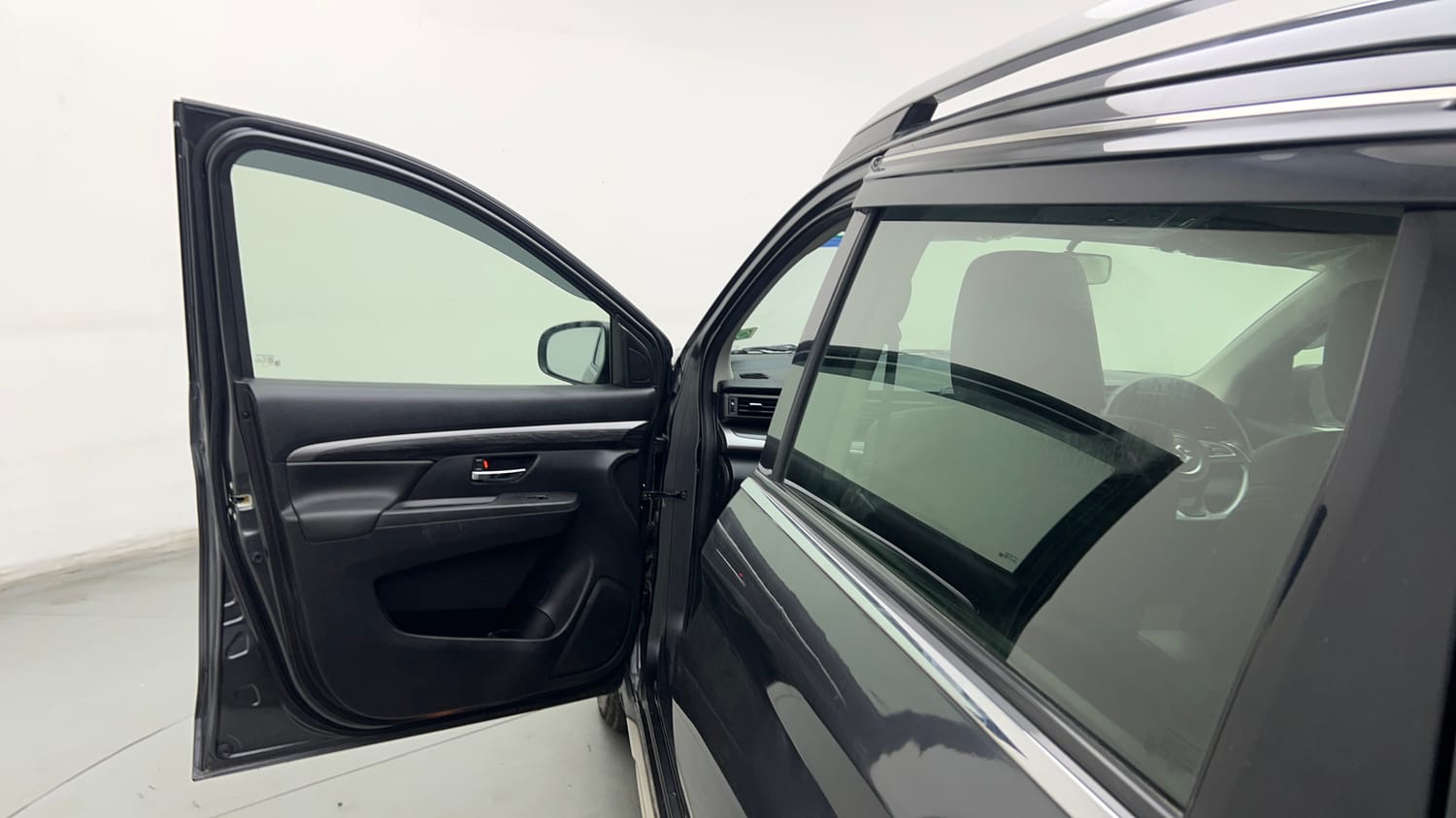 Used 2024 Maruti Suzuki XL6 Alpha AT Petrol Petrol Automatic interior LEFT FRONT DOOR OPEN VIEW