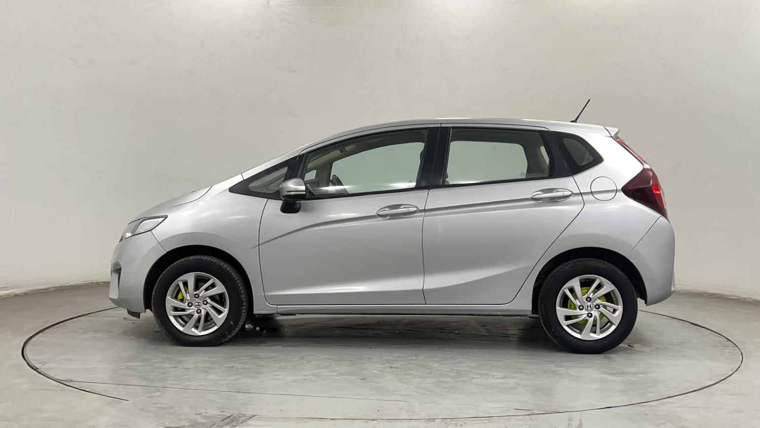 Used 2018 Honda Jazz V Diesel Diesel Manual exterior LEFT SIDE VIEW